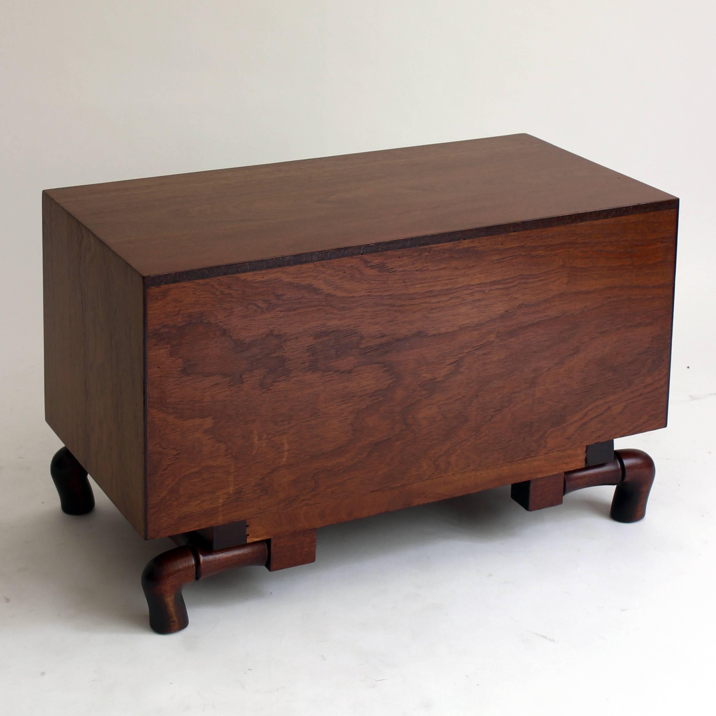 20th Century Pair of Frank Kyle Nightstands, pulls manufactured by Pepe Mendoza, circa 1958 For Sale