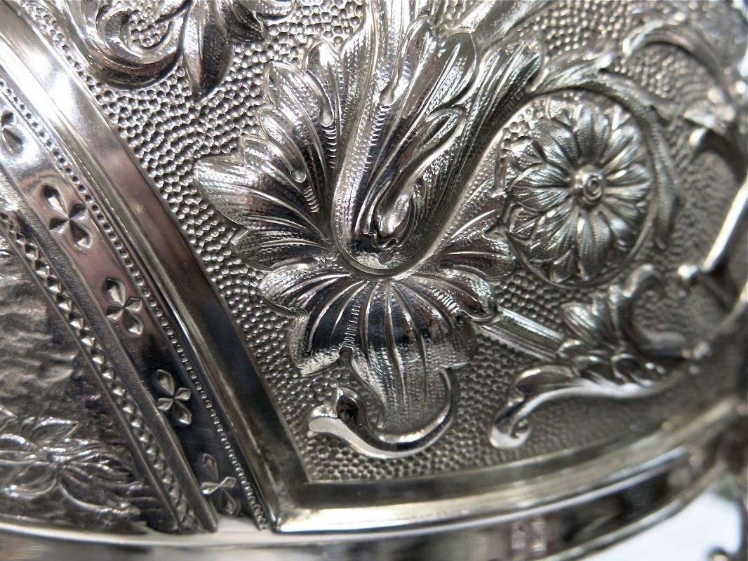 Sterling Silver, Large Antique Oval Centerpiece Bowl of Shakespearian Interest In Good Condition In New York, NY