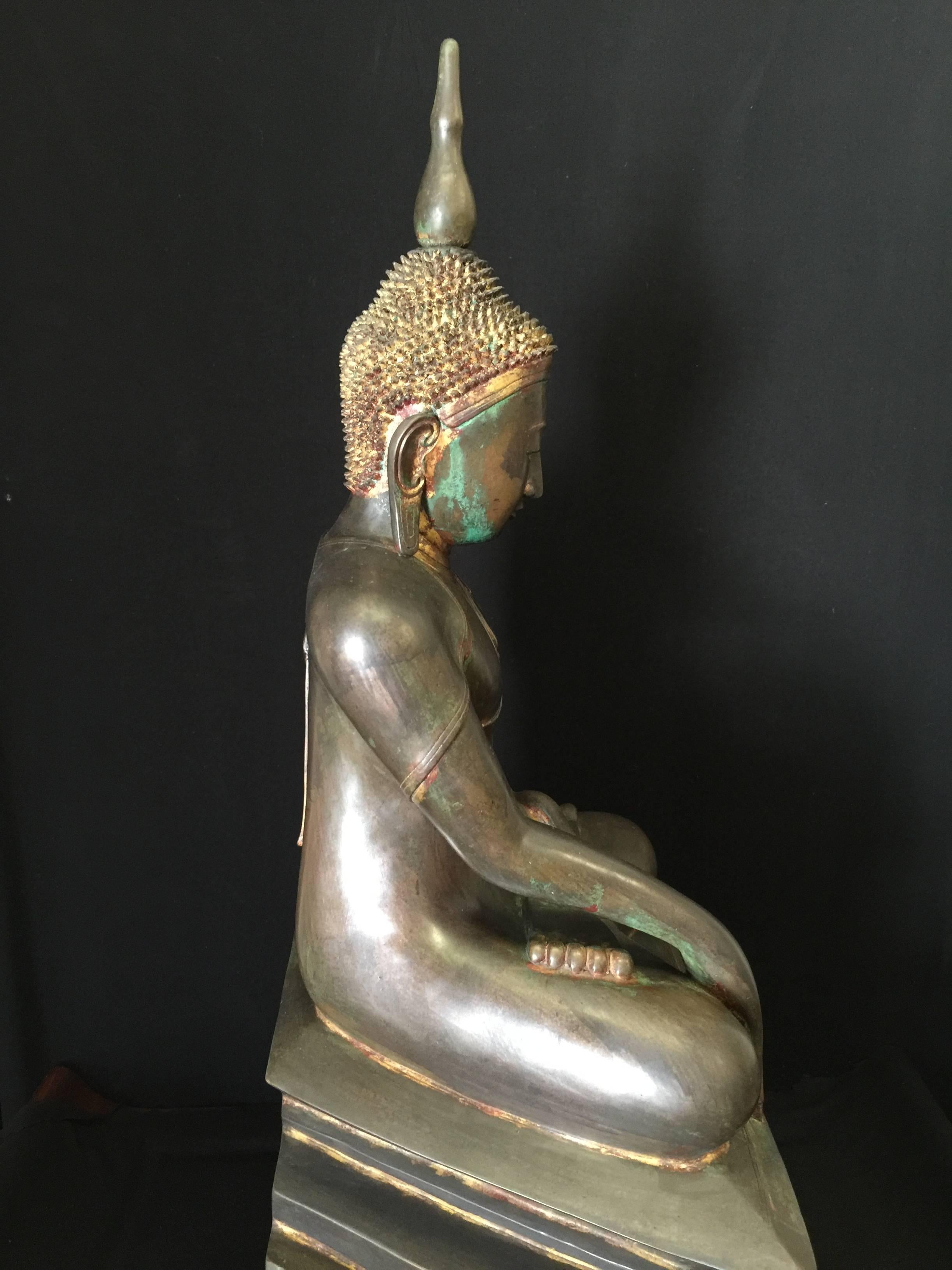 Bronze Superb Burmese Buddha, 18th Century For Sale