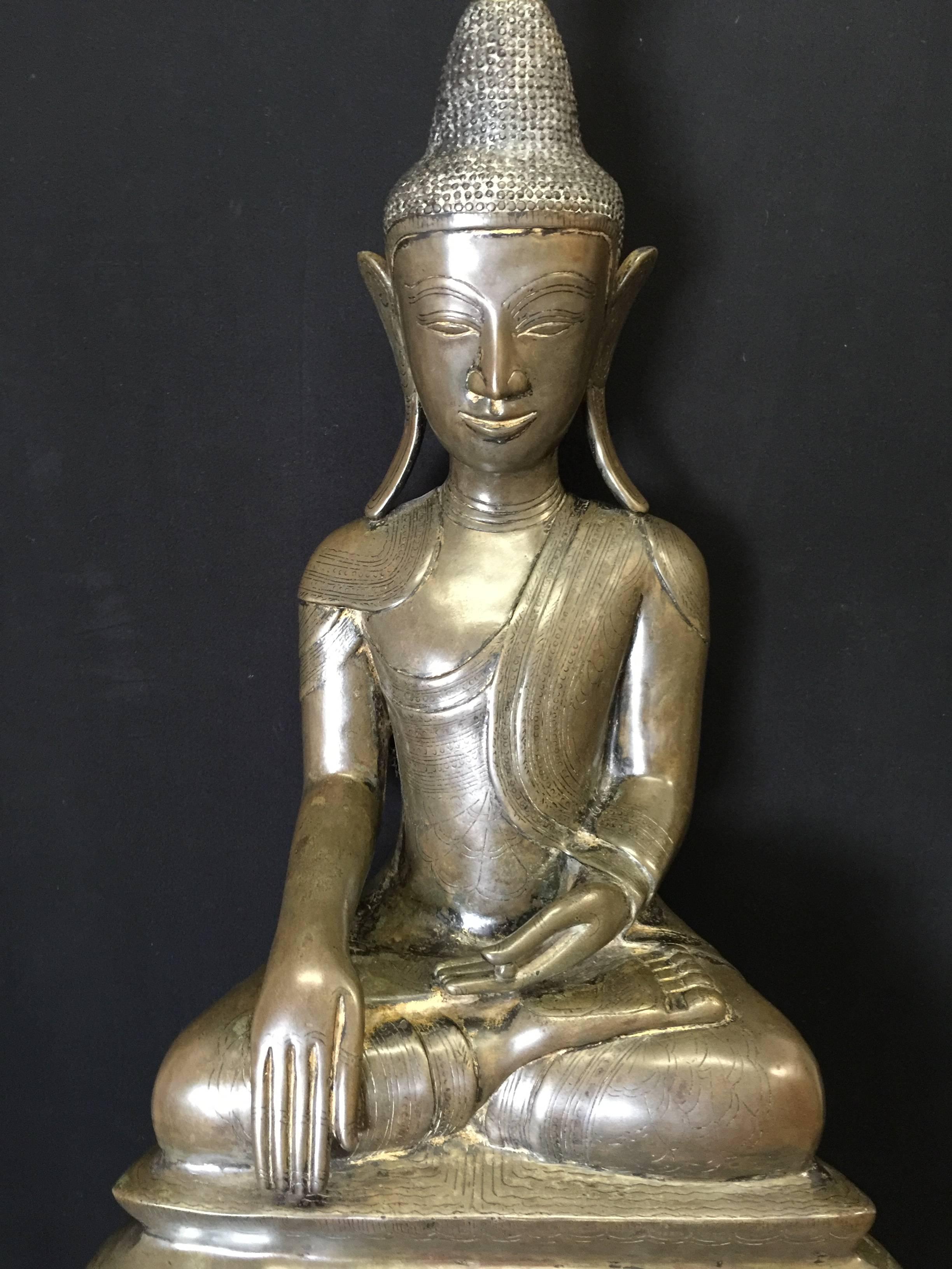 Hand-Crafted Large Bronze Buddha, 17th-18th Century