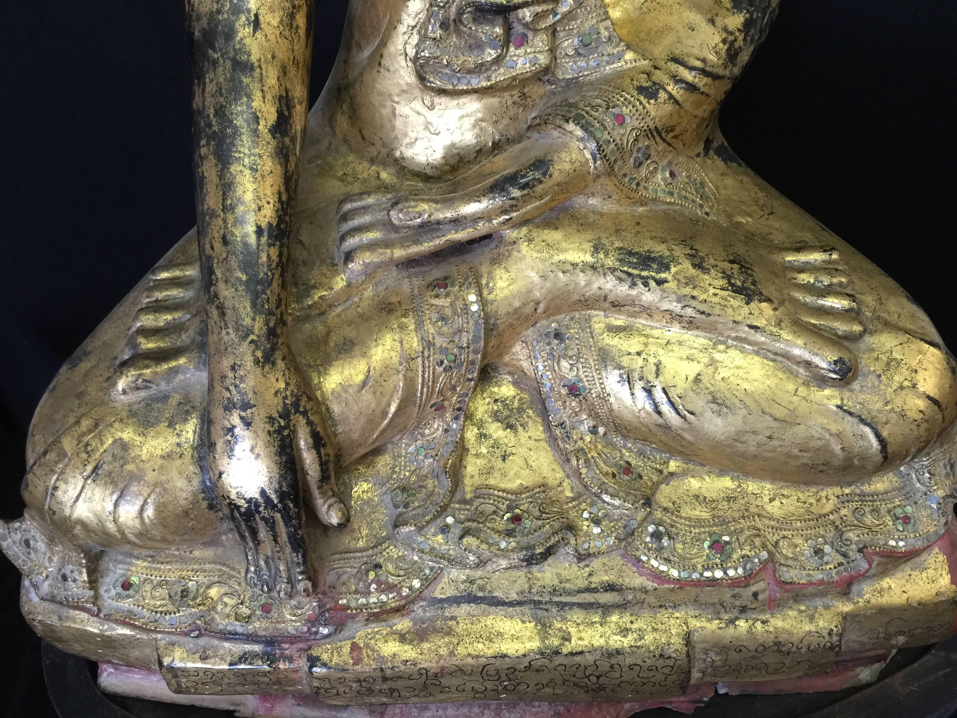 Antique Lacquer Buddha 3