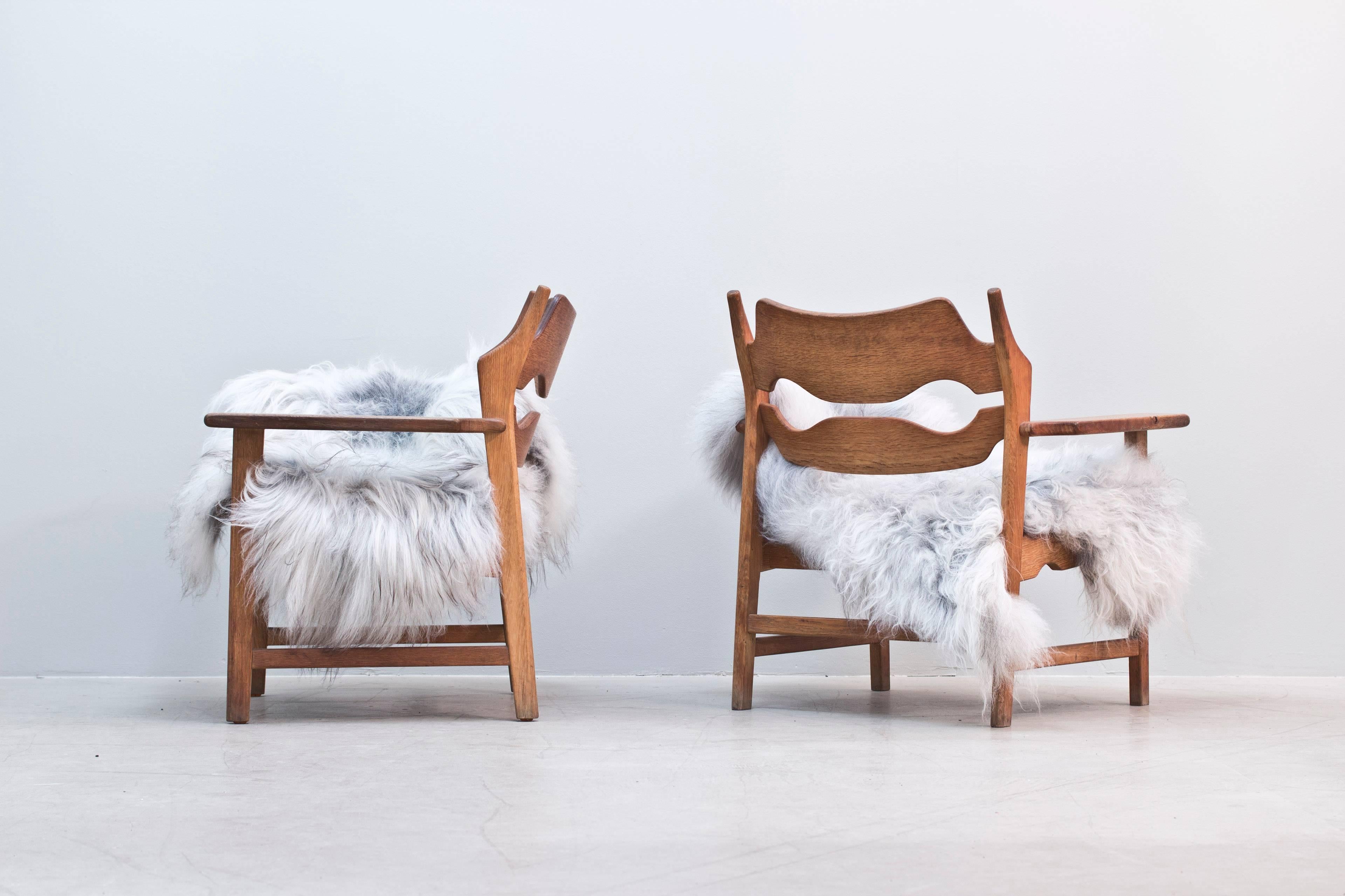 Mid-20th Century Pair of Danish Armchairs Chairs by Henning Kjaernulf For Sale