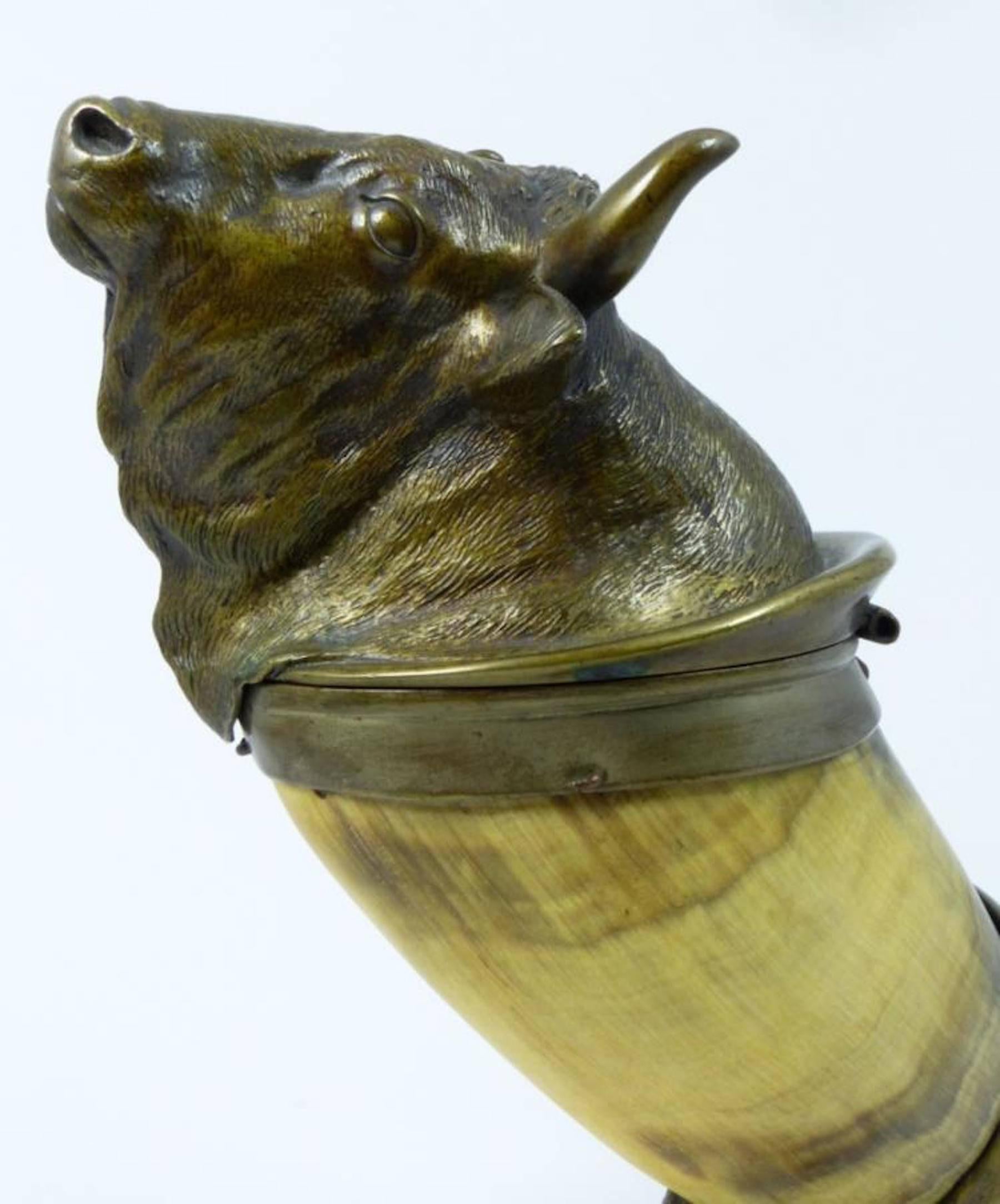 Viennese Bronze Table Snuff Mull or Inkwell as a Bull In Excellent Condition In Atlanta, GA