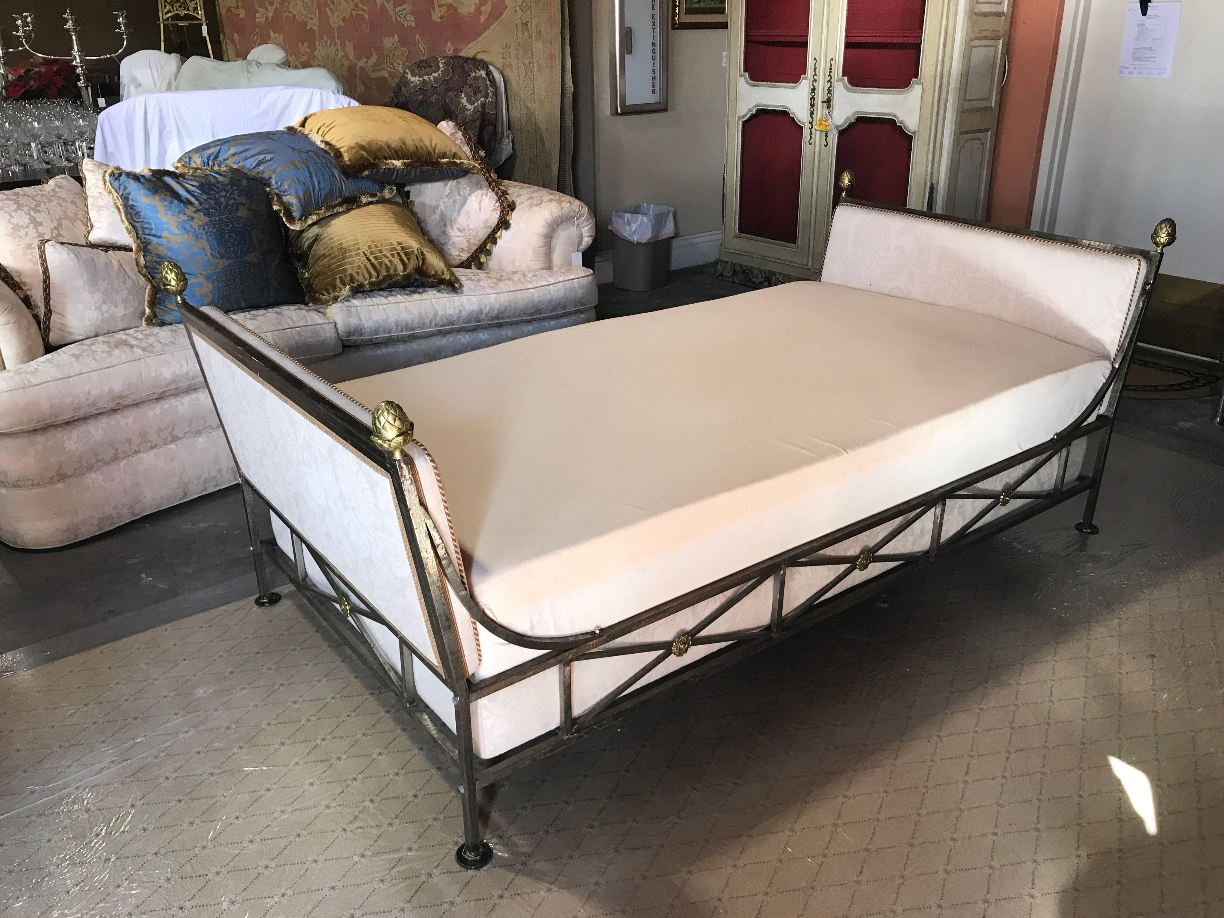 Maison Jansen Neoclassical Steel and Brass Daybed In Excellent Condition In Atlanta, GA