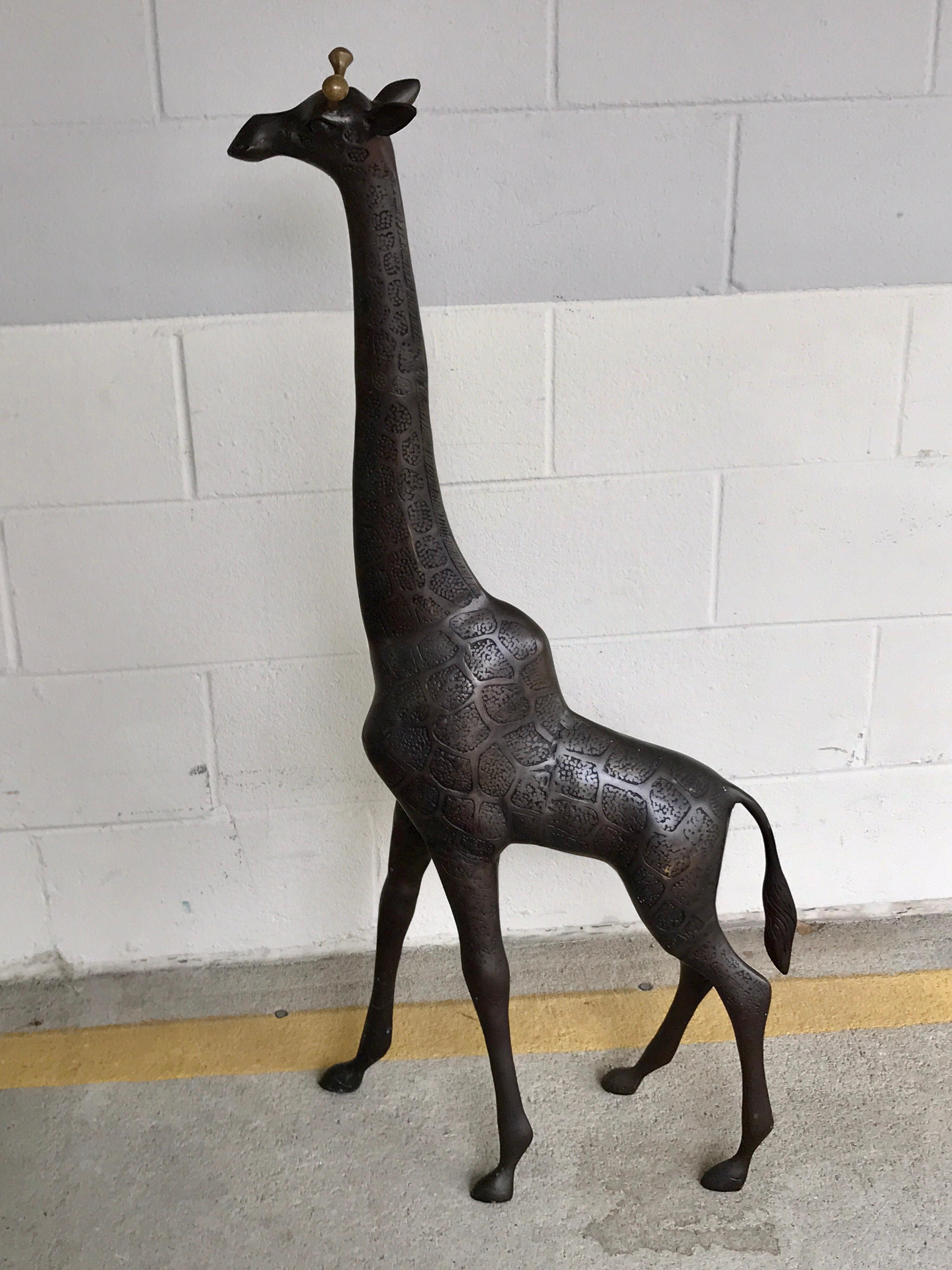 Midcentury Bronze Sculpture of a Giraffe For Sale 7