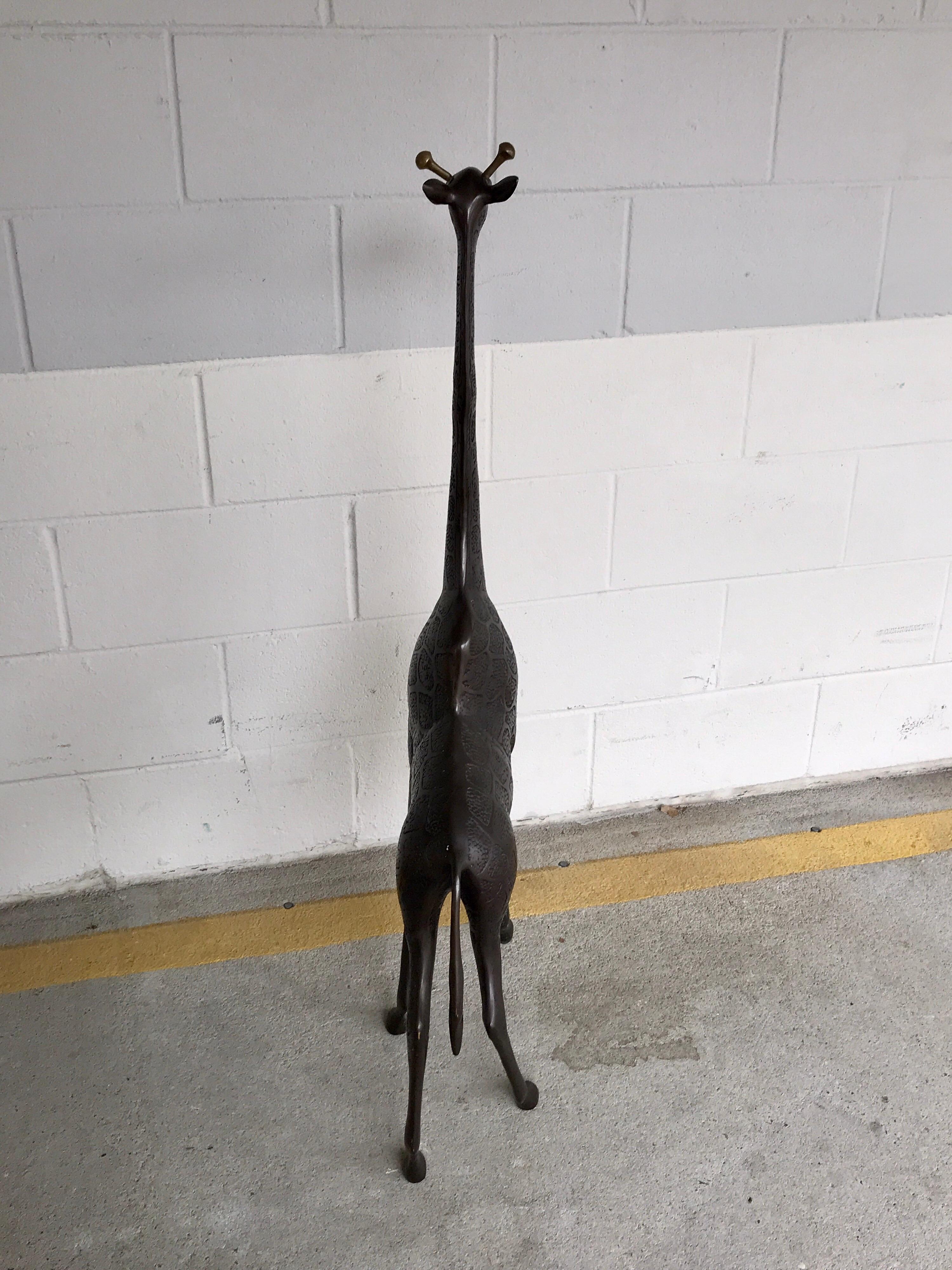 Midcentury Bronze Sculpture of a Giraffe For Sale 10