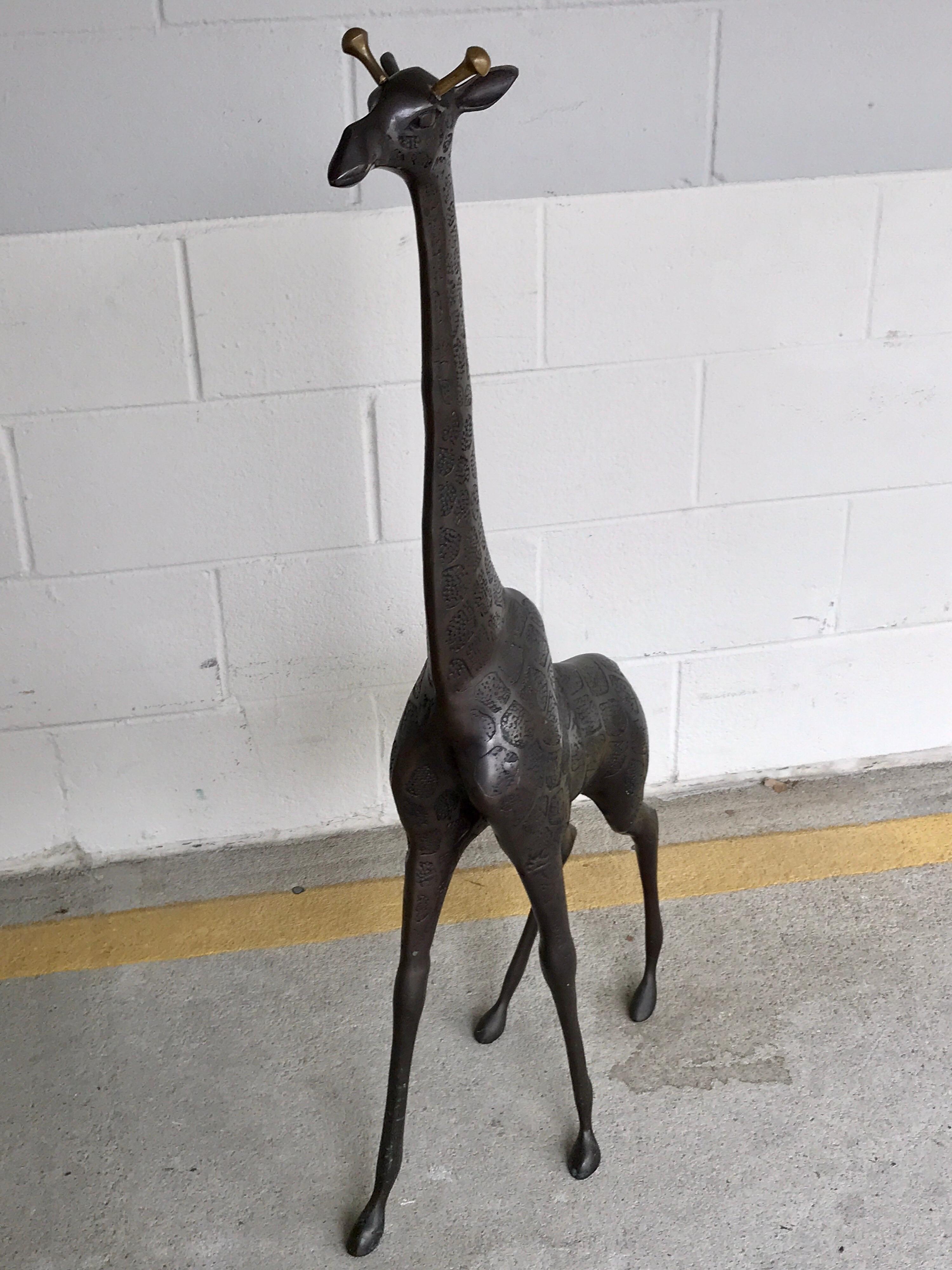 Midcentury Bronze Sculpture of a Giraffe For Sale 12