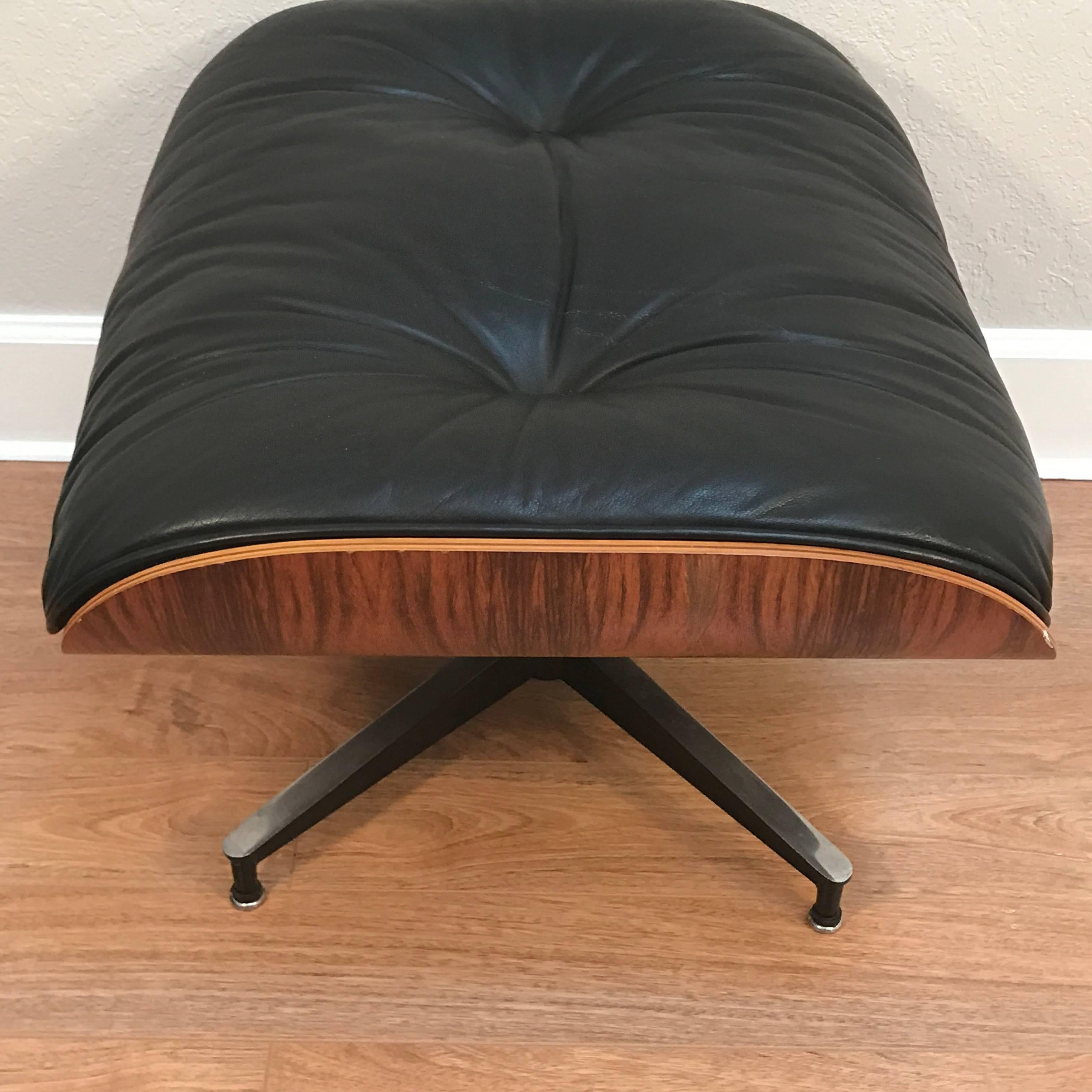 Leather Charles and Ray Eames, Herman Miller, Rosewood 670 Lounge & 671 Ottoman