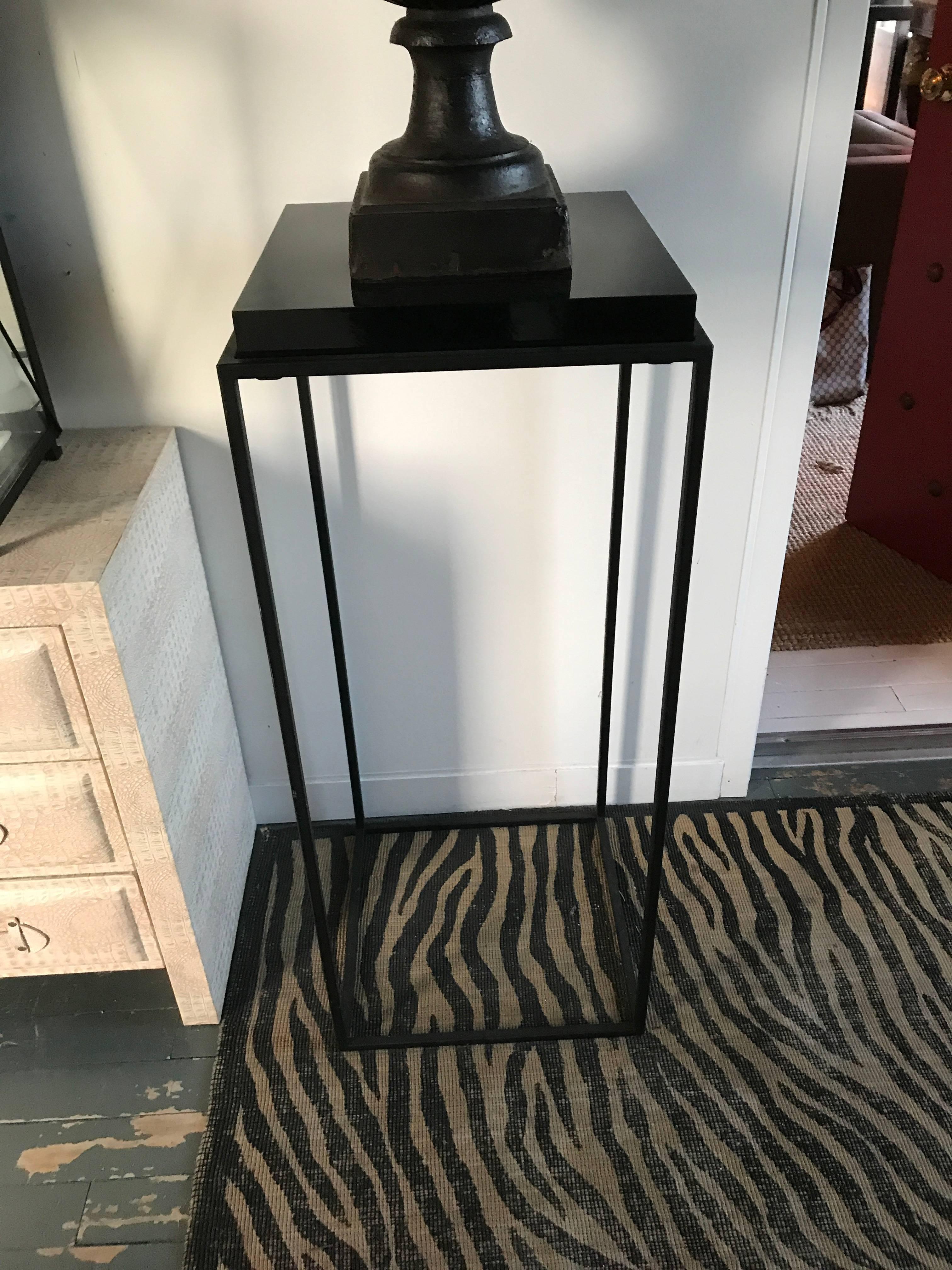 Metal Pair of Modern Lacquer and Iron Pedestals