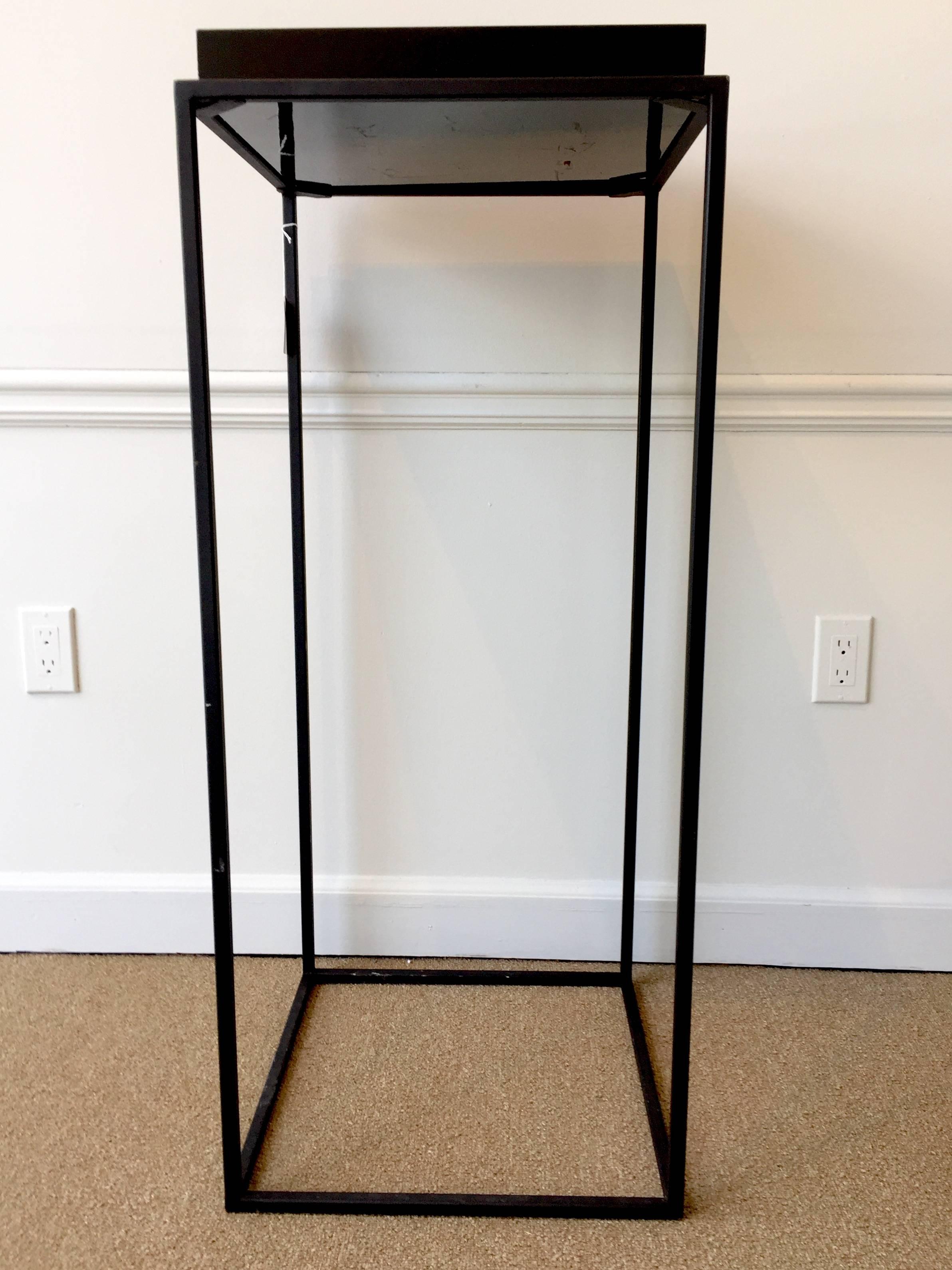 20th Century Pair of Modern Lacquer and Iron Pedestals