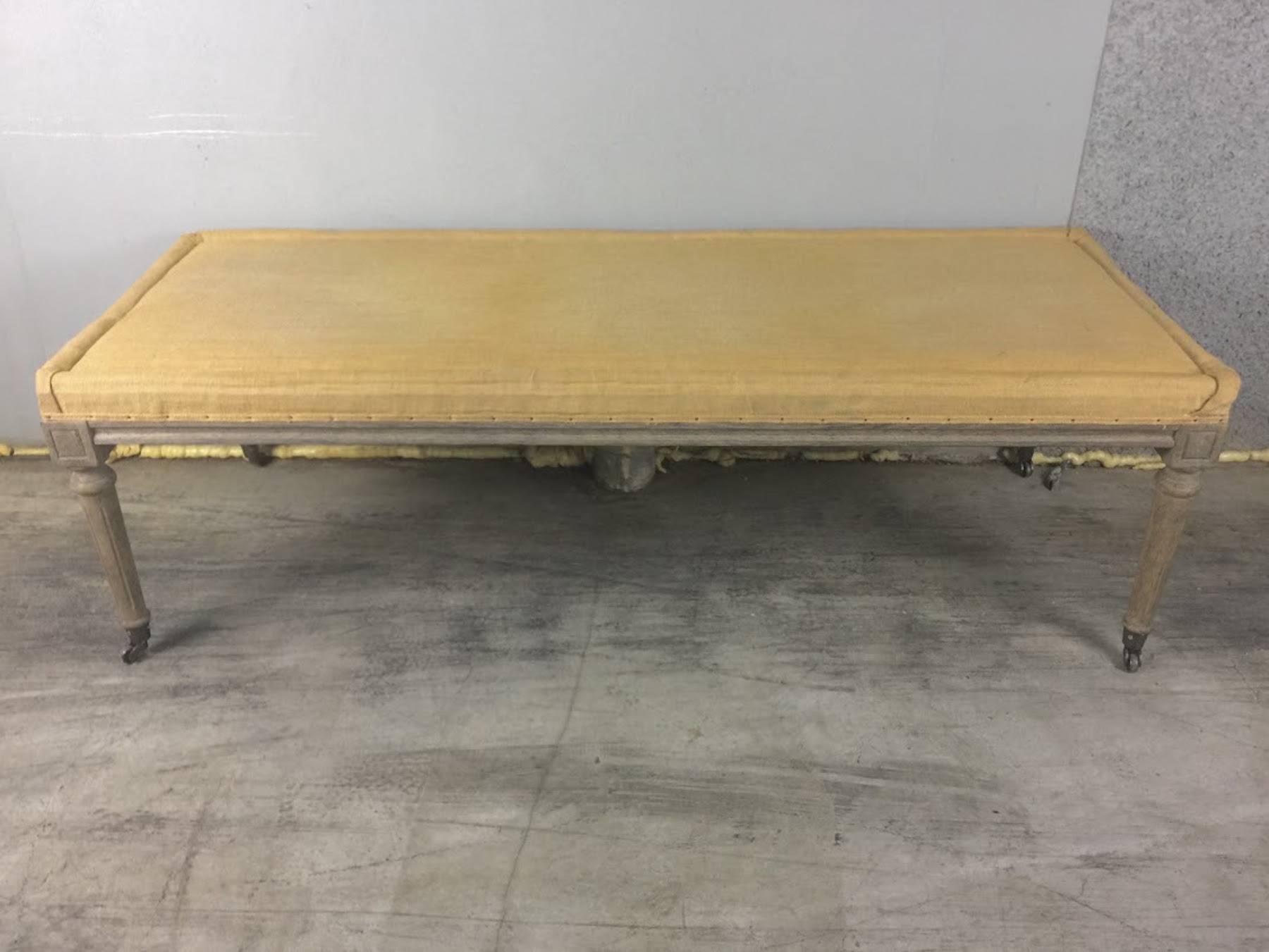 Good Size Country French Bench In Good Condition For Sale In Atlanta, GA