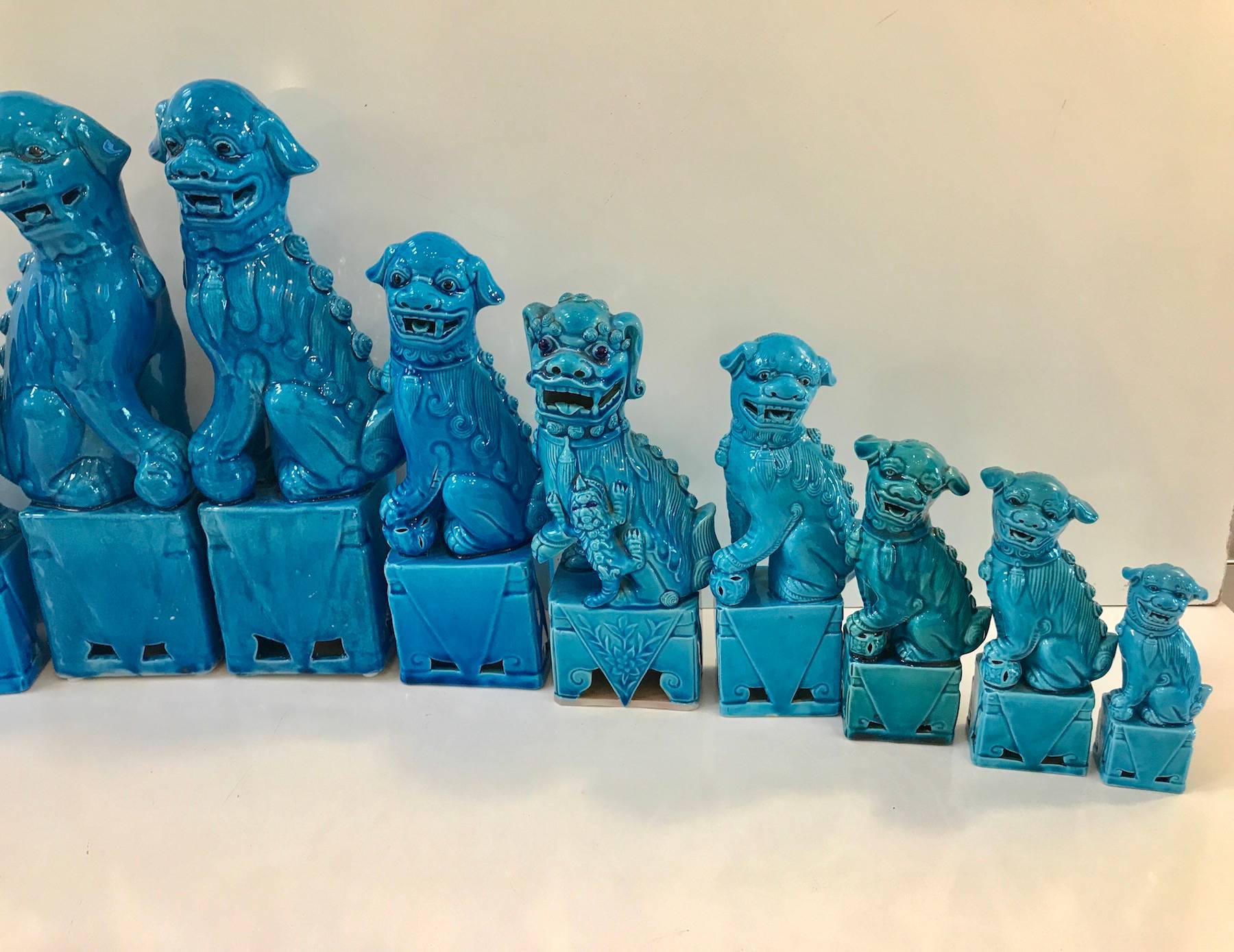 Collection of 14 Graduating Turquoise Chinese Export Foo Dogs In Good Condition In West Palm Beach, FL