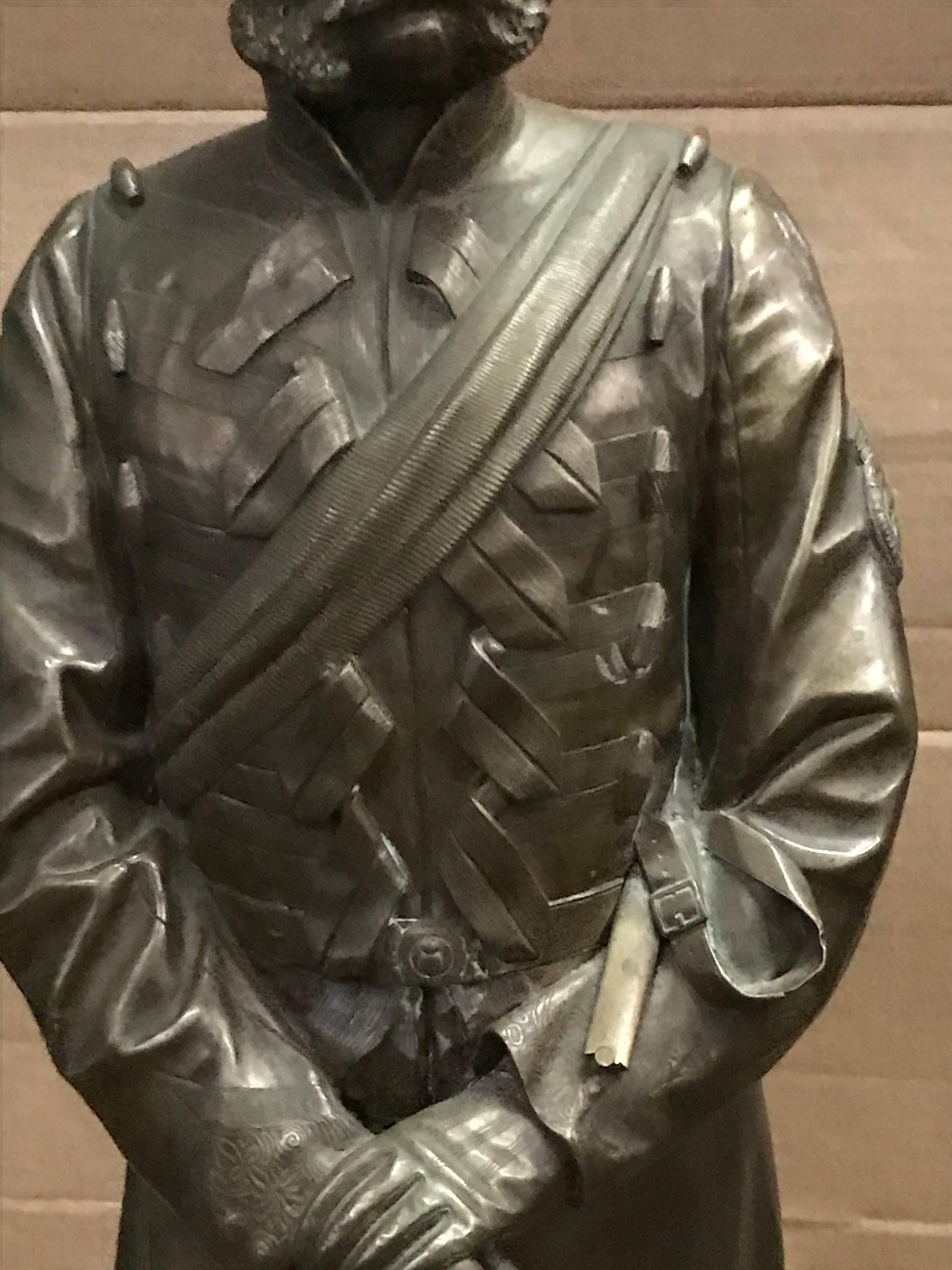 Mid-19th Century Bronze Portrait Figure of a British HAC Military Officer, T. Fowke London, 1865 For Sale