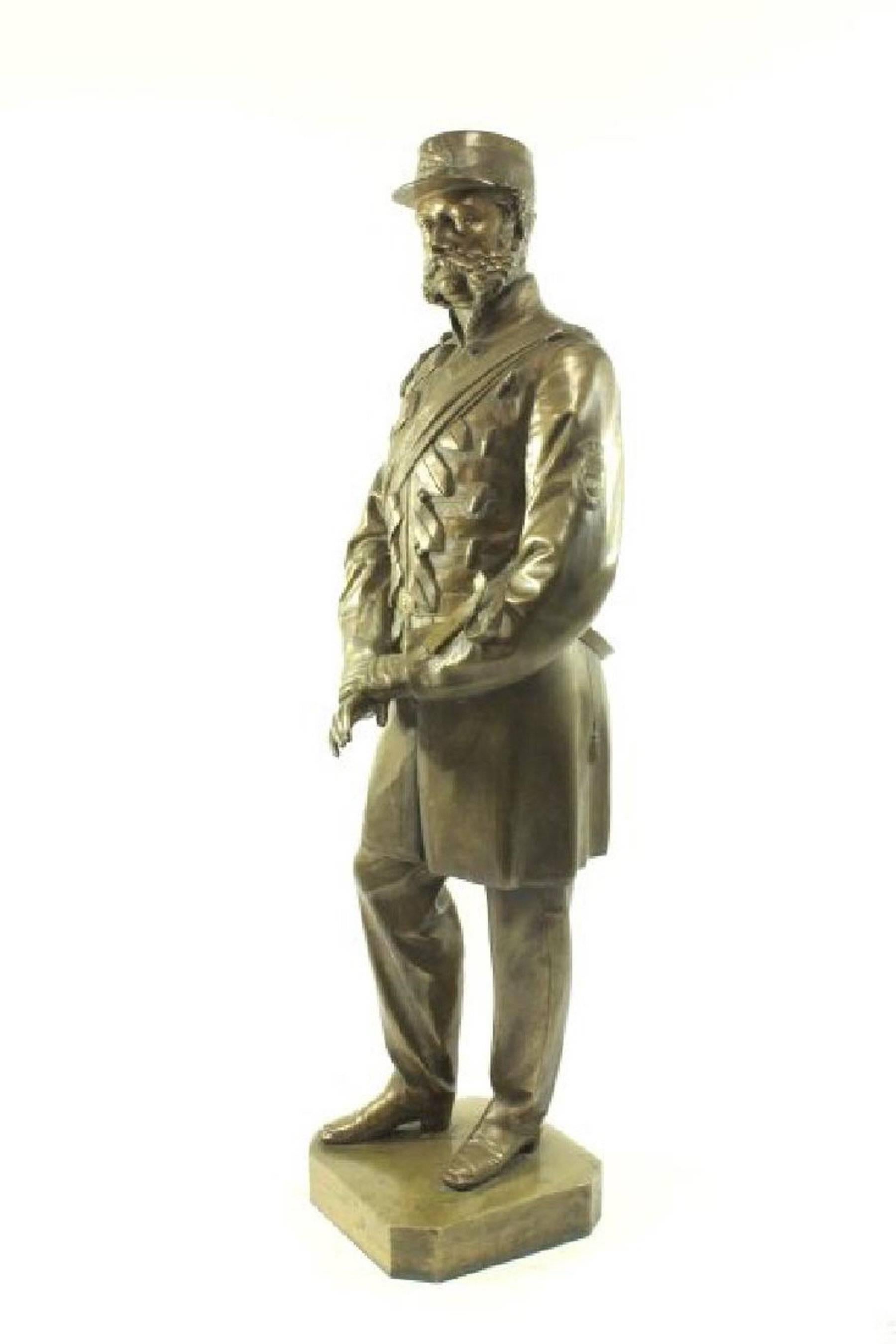 Cast Bronze Portrait Figure of a British HAC Military Officer, T. Fowke London, 1865 For Sale