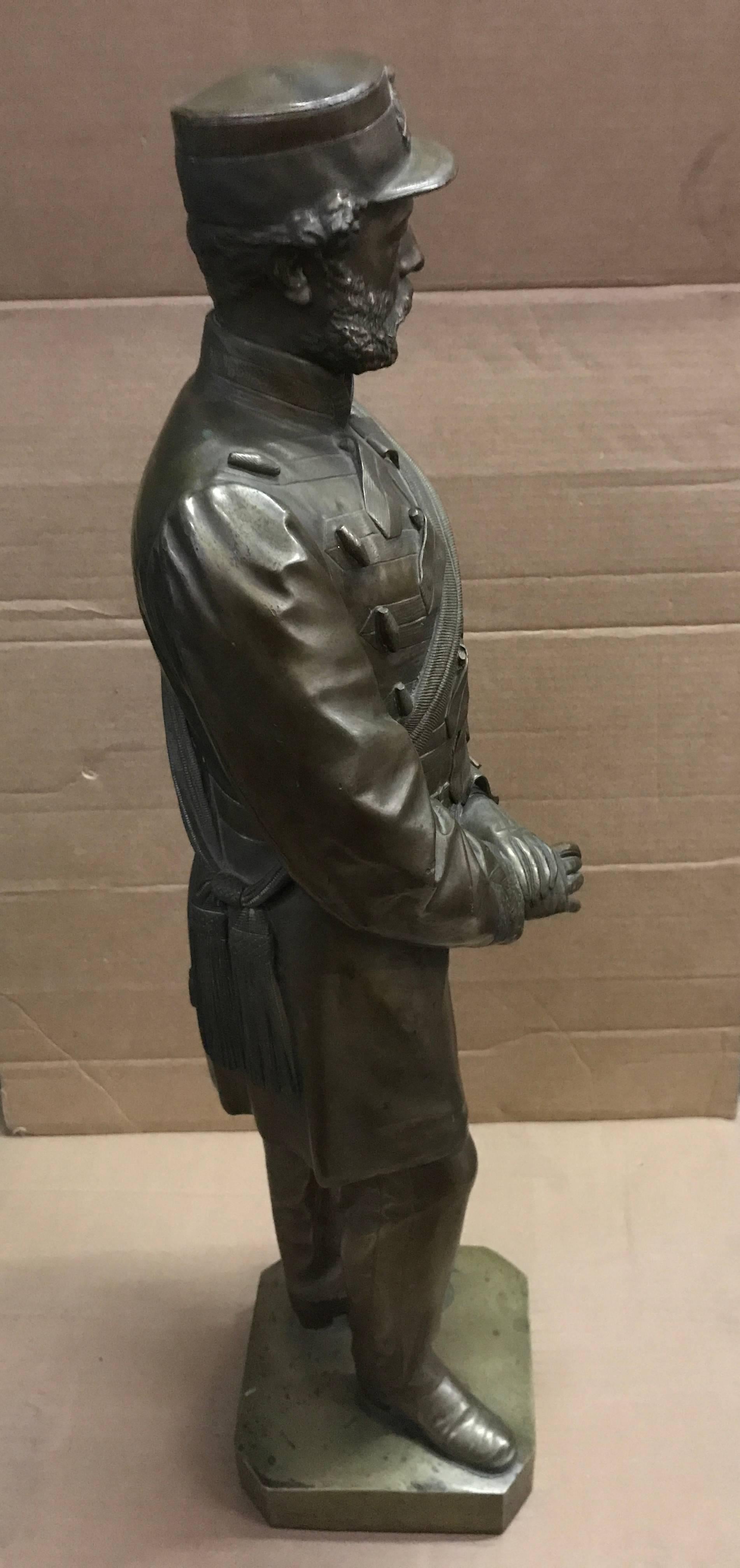 Bronze Portrait Figure of a British HAC Military Officer, T. Fowke London, 1865 For Sale 4
