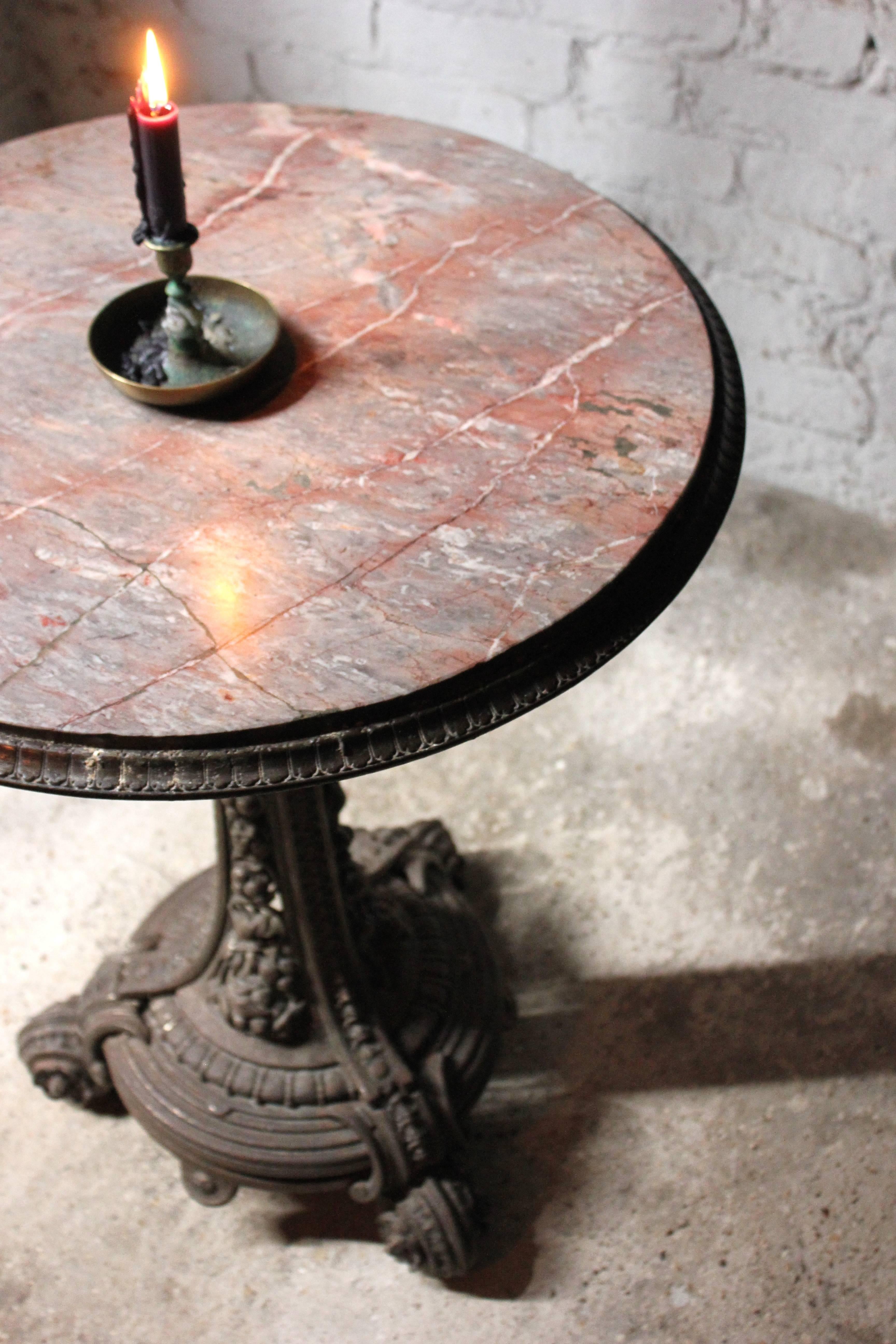 Victorian Cast Iron and Portasanta Brecchia Marble Top Circular Occasional Table In Excellent Condition In Bedford, Bedfordshire