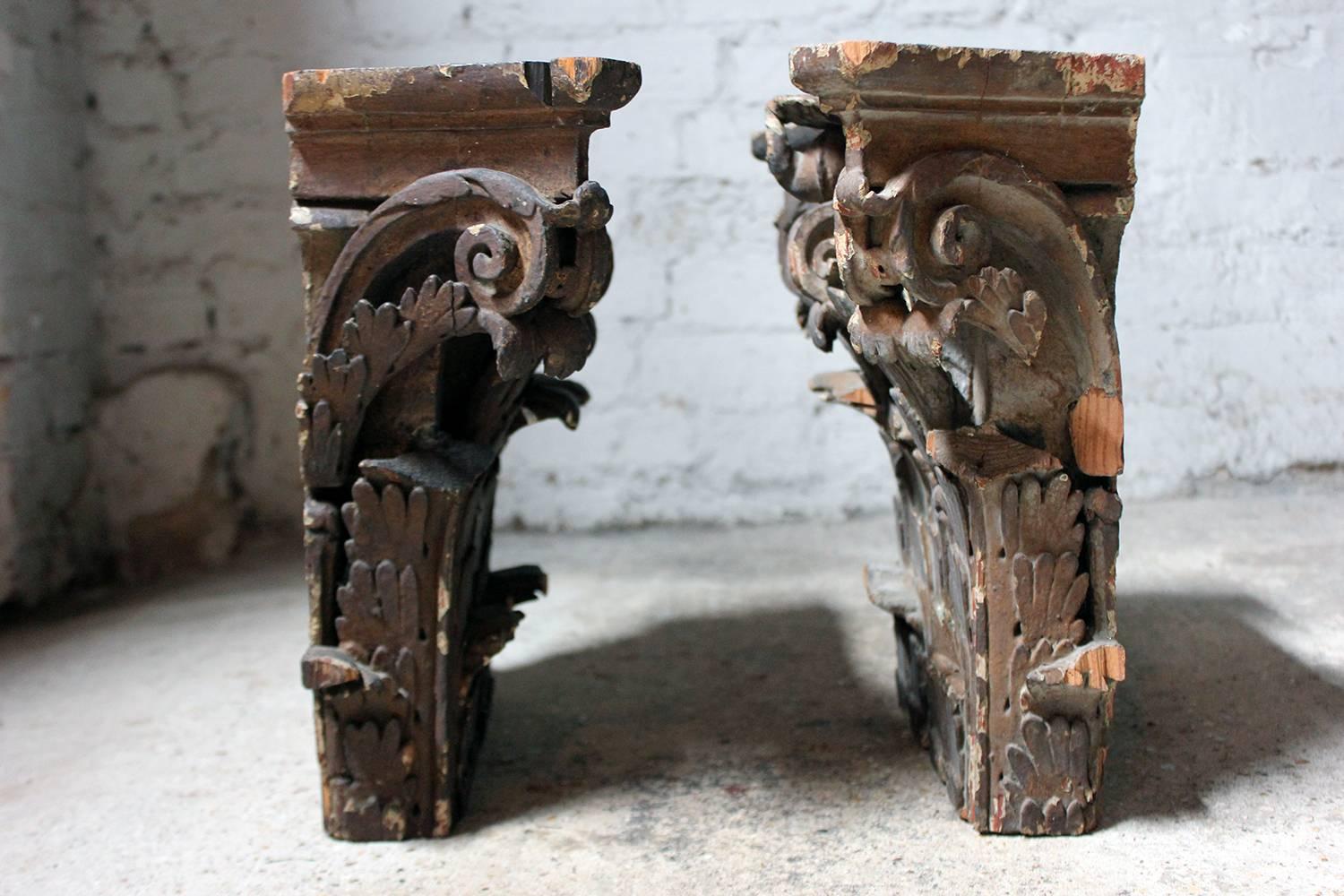 British Pair of Carved Pine and Plaster Painted Corinthian Capital Wall Brackets