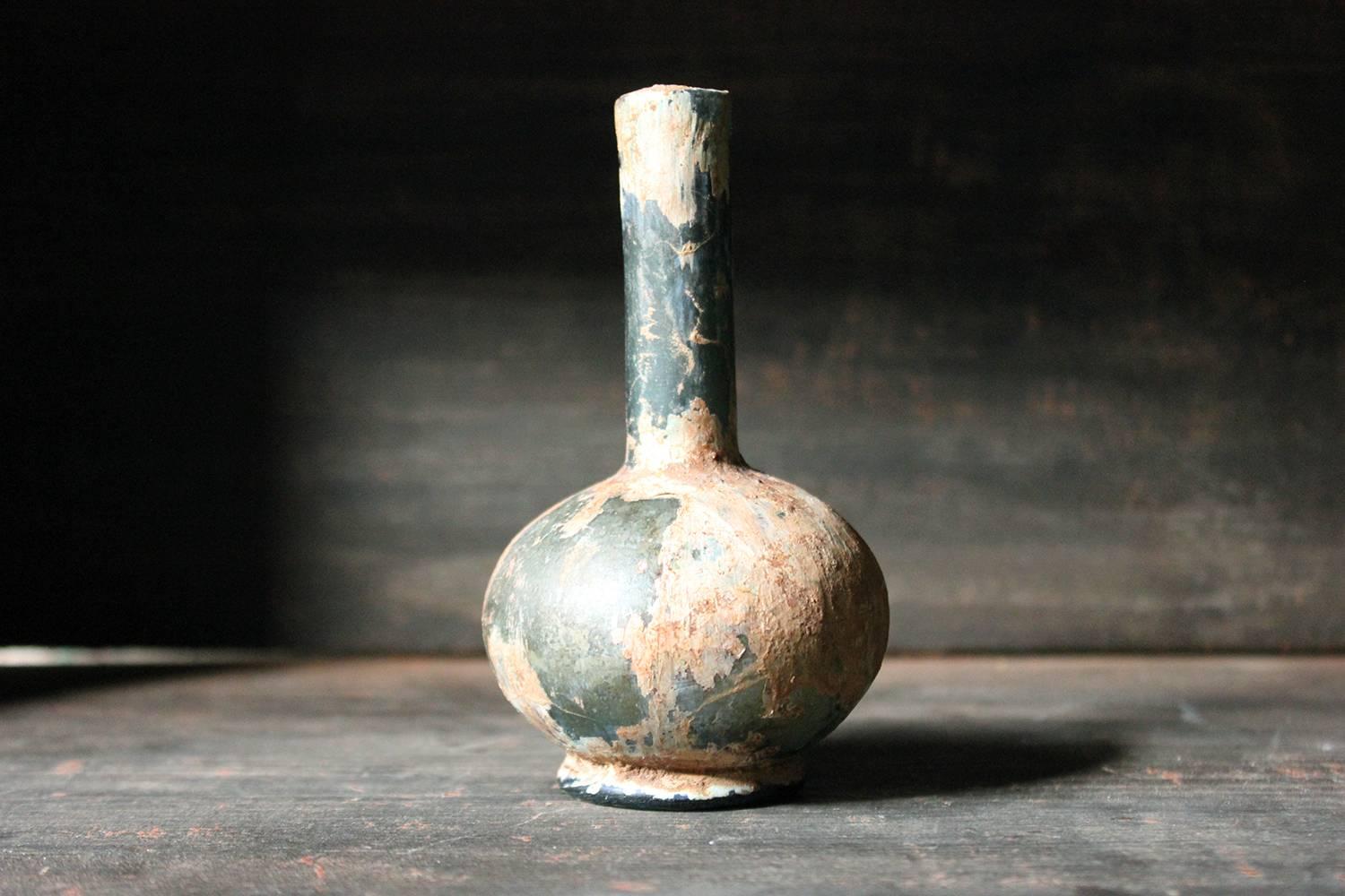Beautiful Small Islamic Green Glass Bottle, 8th-10th Century AD 2