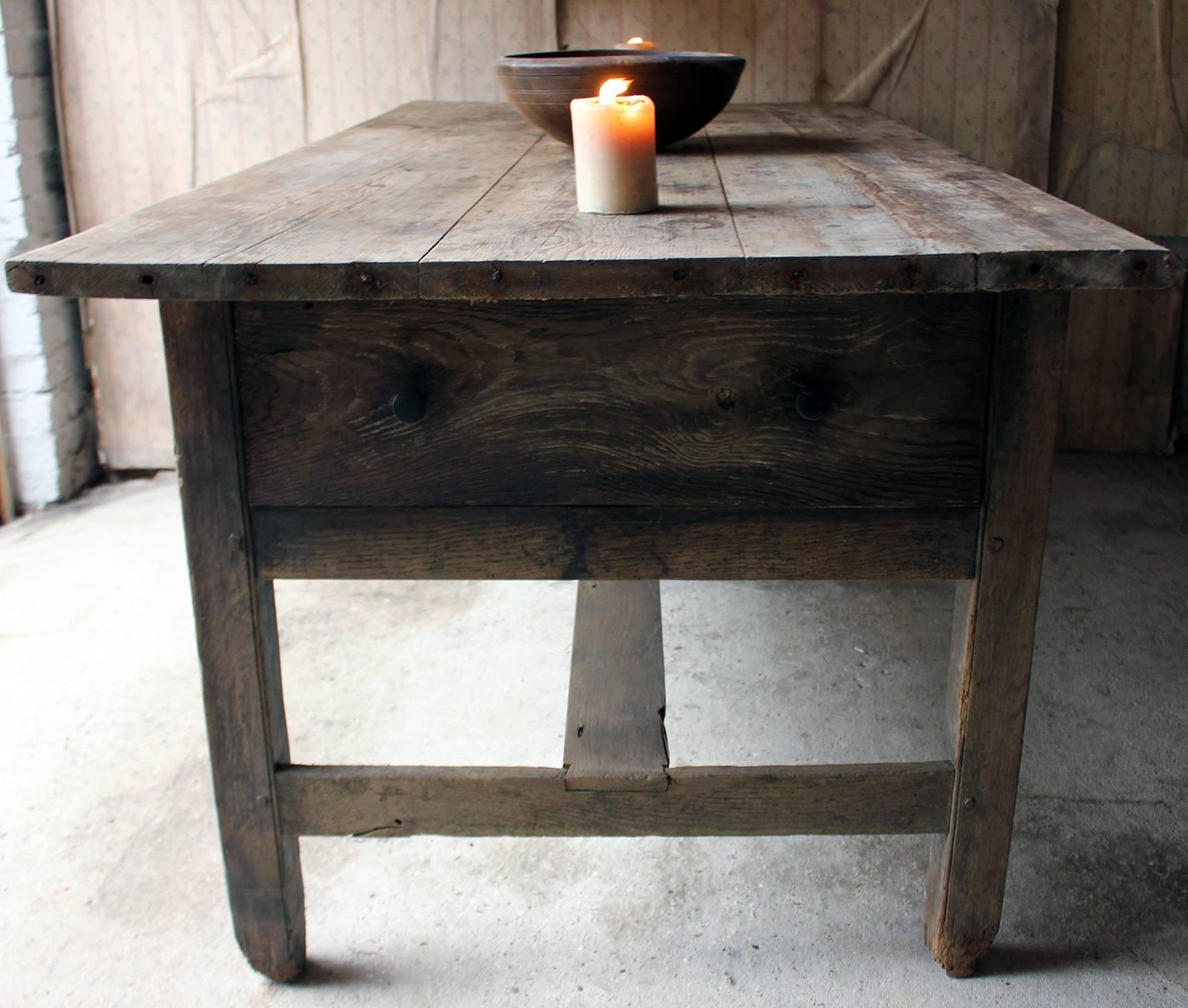 Scarce 17th Century Welsh Oak and Pine Farmhouse Scullery Table, circa 1640-1660 In Fair Condition In Bedford, Bedfordshire