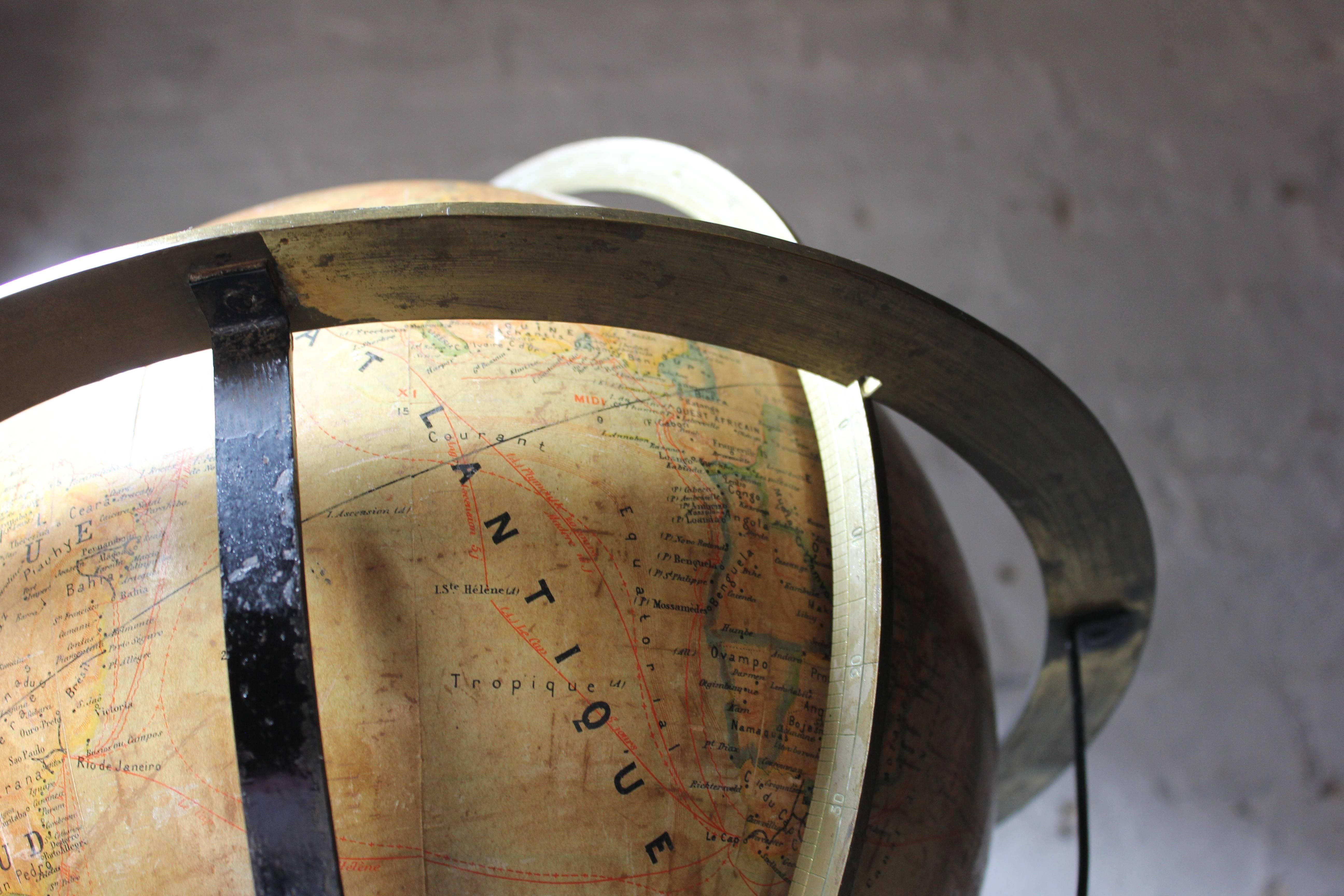 Good circa 1885 French Terrestrial Table Globe; “Globe Terrestre” J Forest Paris In Fair Condition In Bedford, Bedfordshire