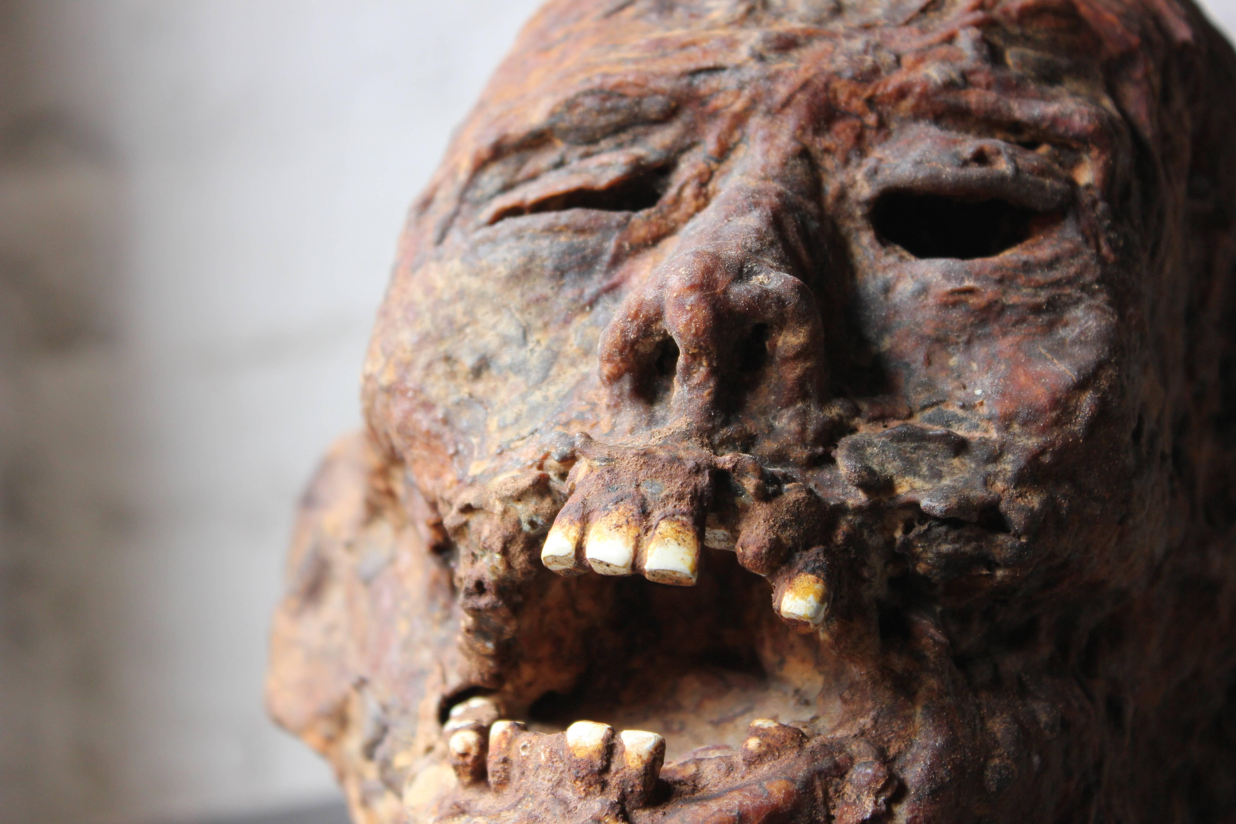 Superbly Modelled Mummified Head Film Prop by Alan Friswell 1