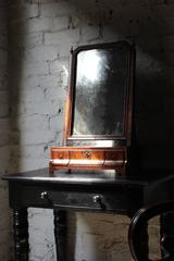 Fine George II Period Figured Walnut Three-Drawer Dressing Mirror, circa 1730