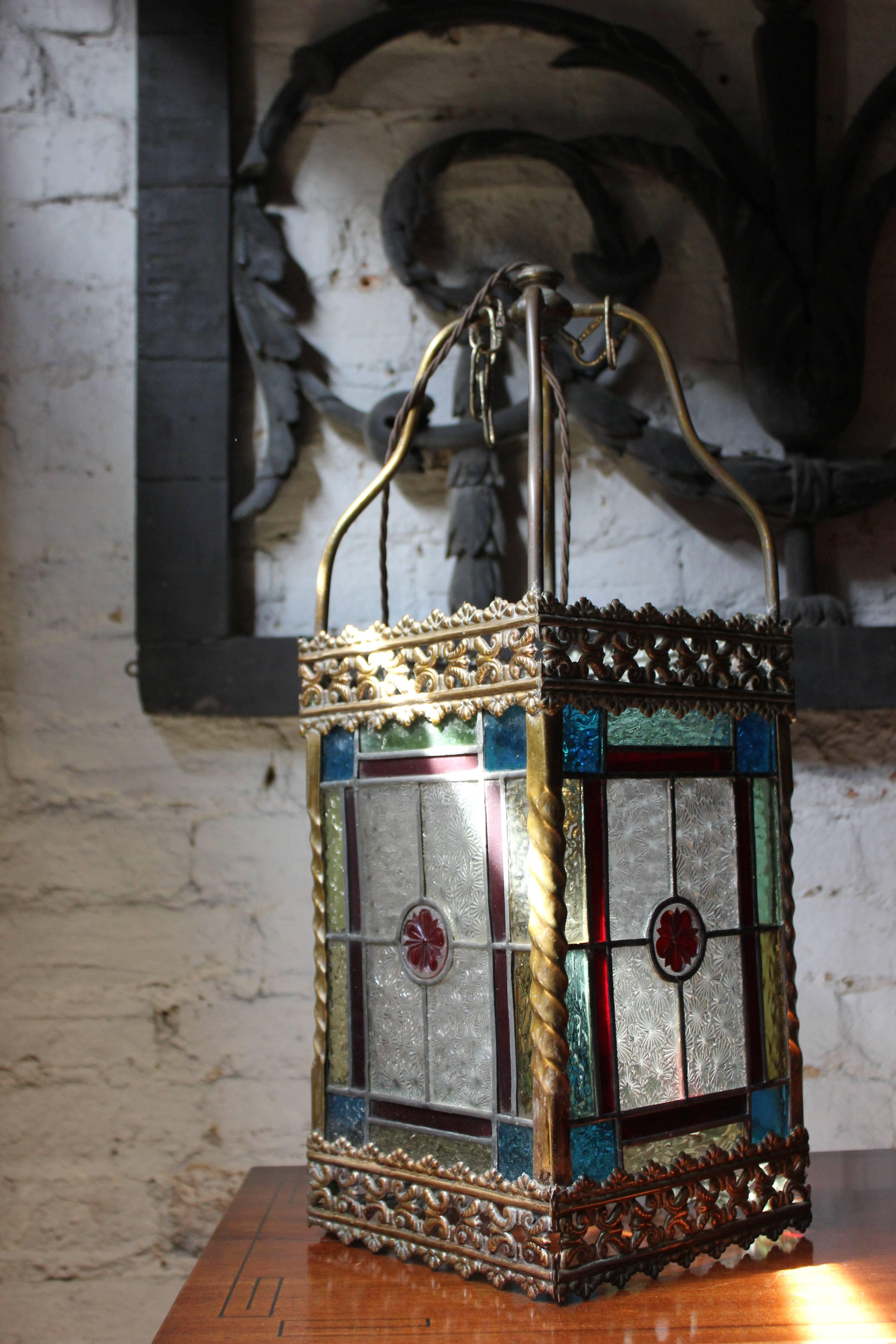Attractive Late Victorian Brass and Stained Glass Hall Lantern, circa 1890 In Good Condition In Bedford, Bedfordshire