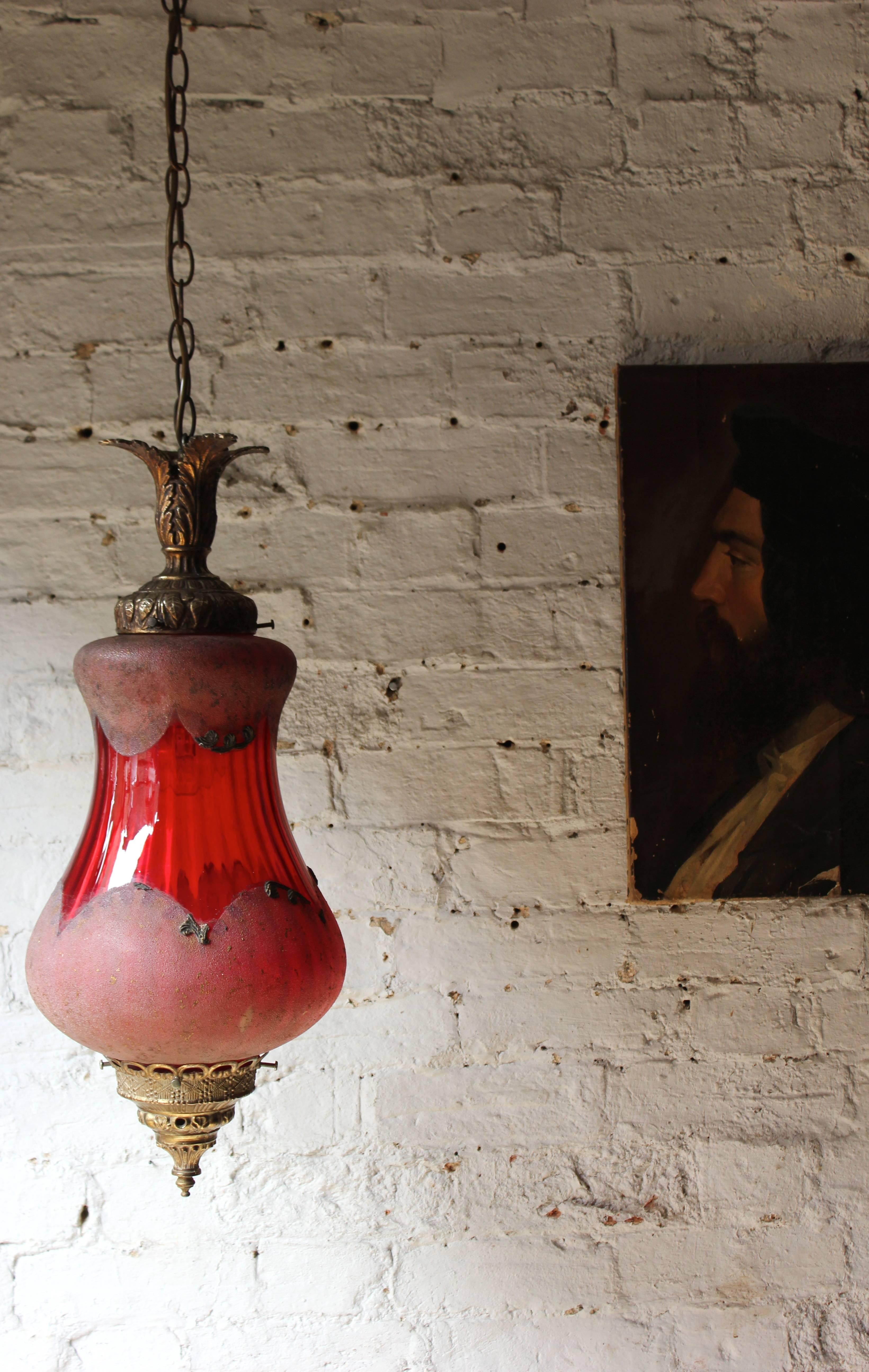 Pretty Naturalistic Late Victorian Brass & Cranberry Glass Lantern, circa 1890 In Fair Condition In Bedford, Bedfordshire