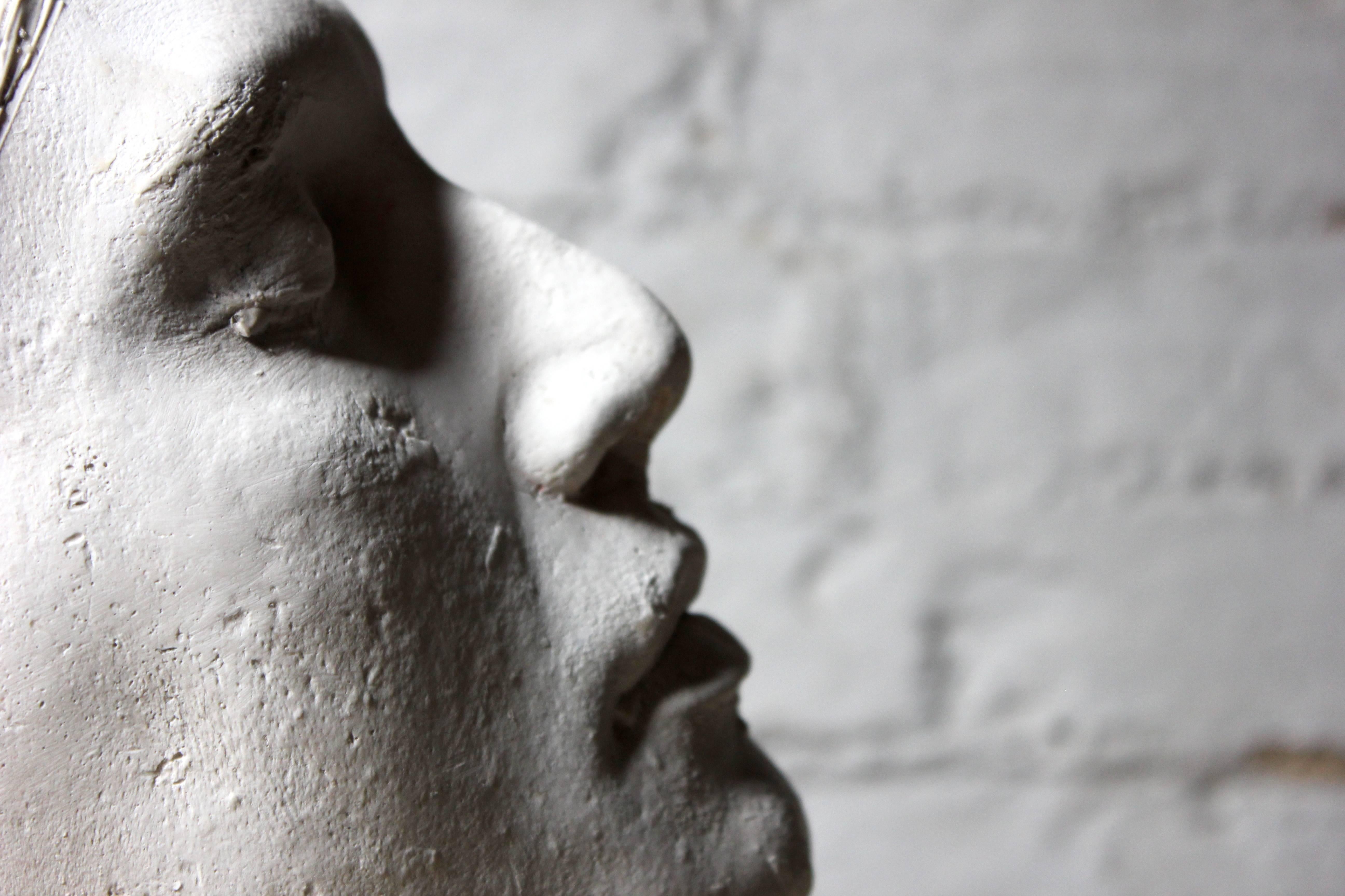 Good Mid-20th Century Plaster Death Mask of a Young Gentleman 6