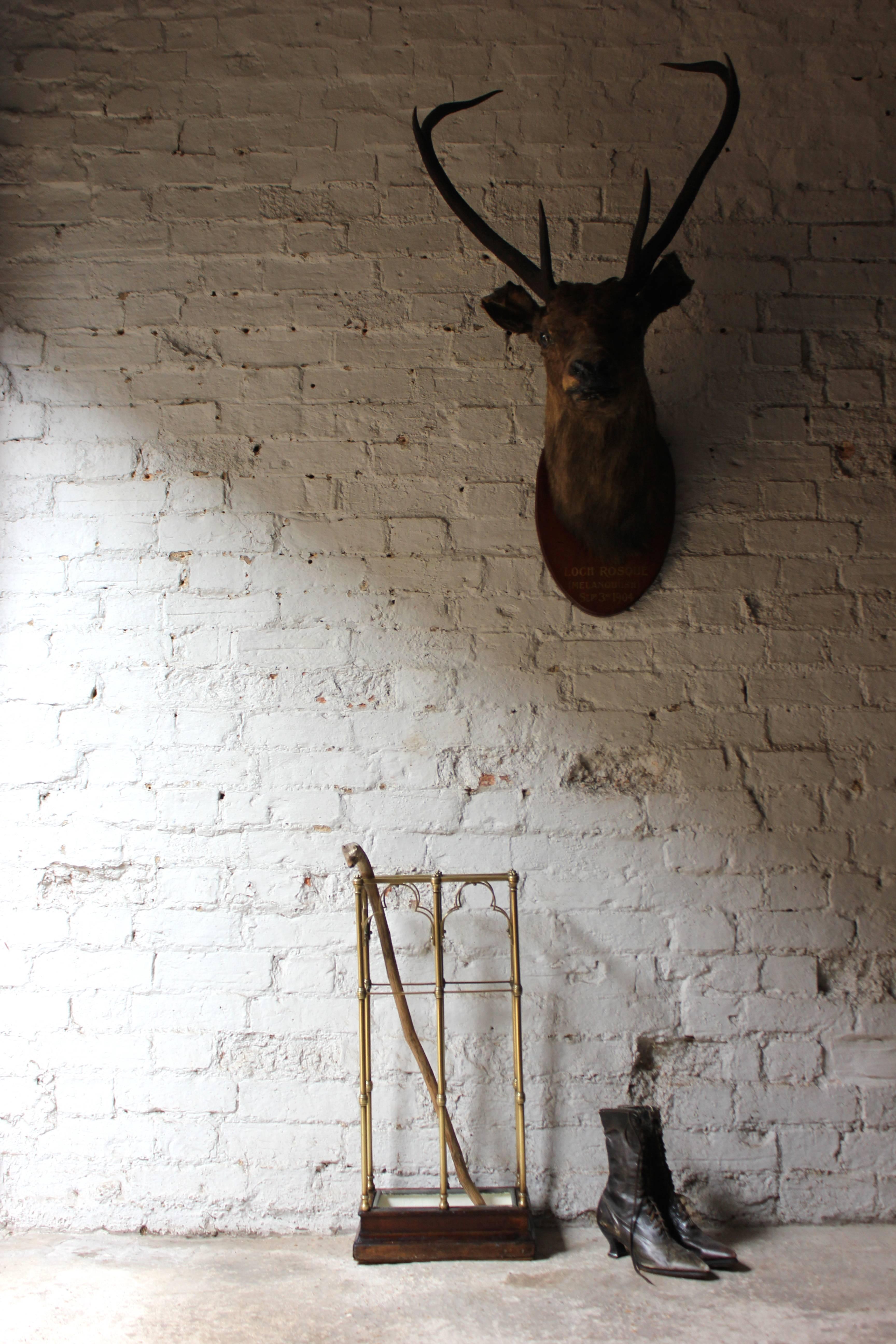 Fine Victorian Gothic Revival Brass and Oak Umbrella/Stick Stand circa 1870-1890 In Good Condition In Bedford, Bedfordshire