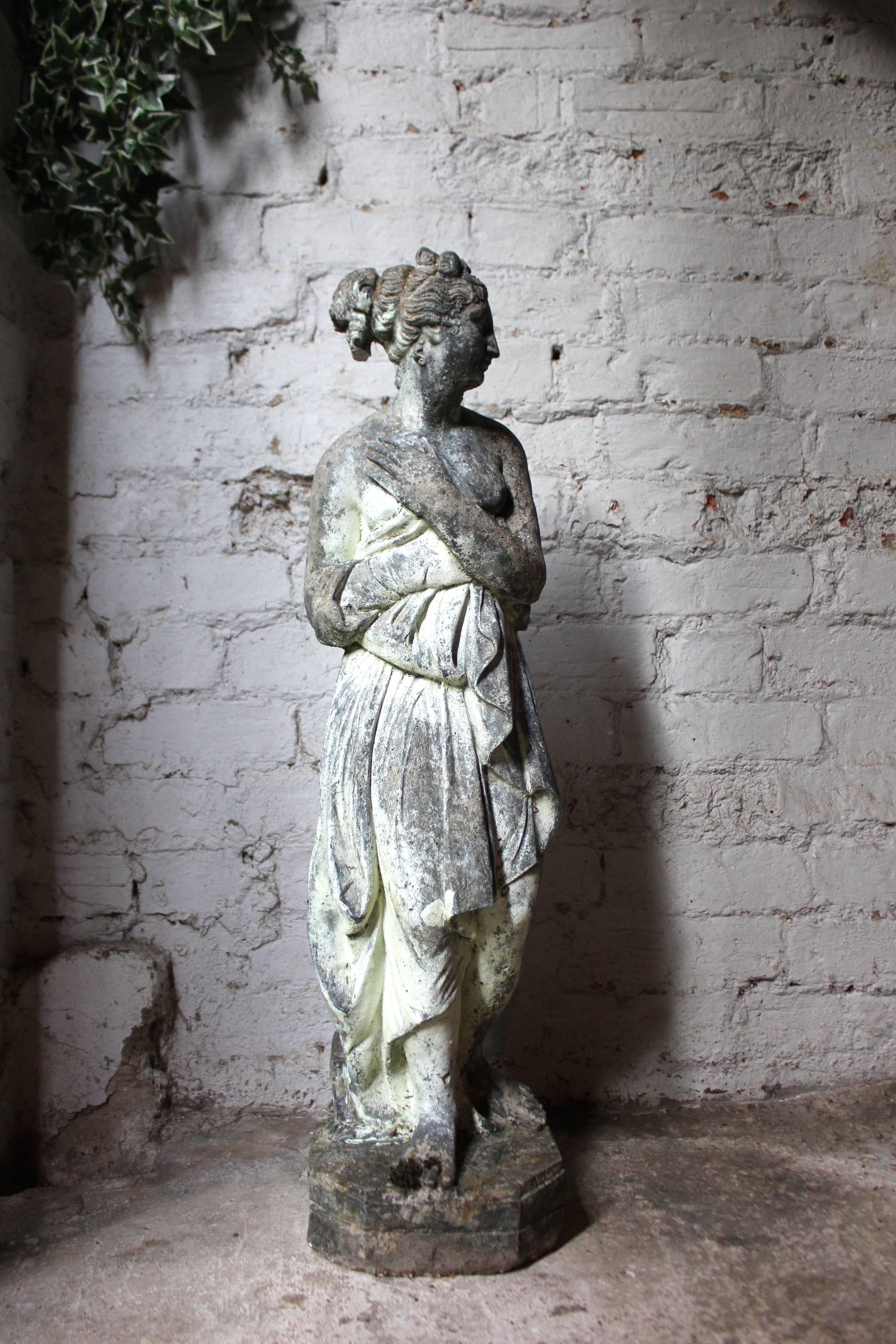 Late 19th Century Faux Lead Painted Stone Statue of the Capitoline Venus In Good Condition In Bedford, Bedfordshire