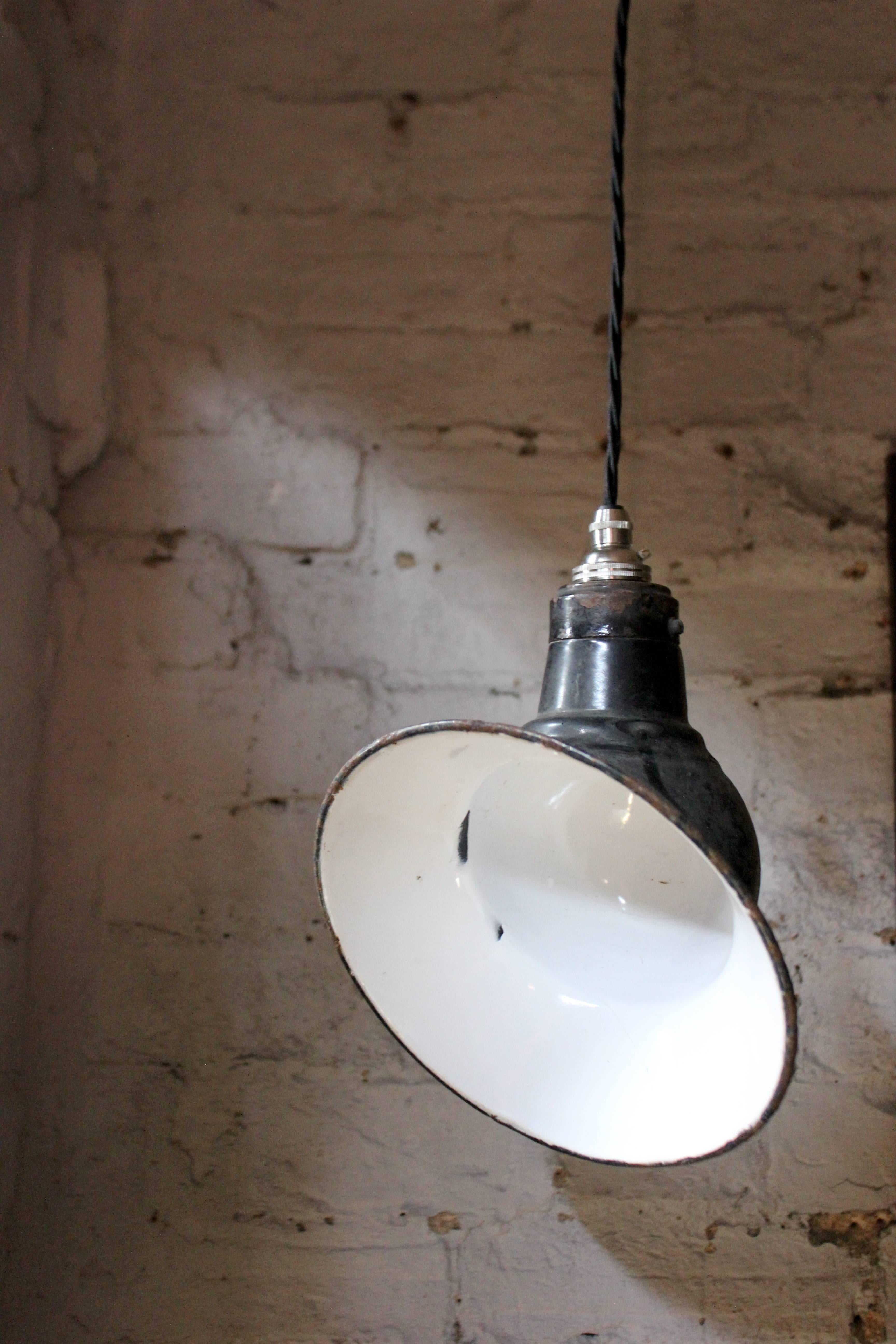 Stylish Mid-Century Industrial Black Enamel Pendant Light, circa 1950 In Good Condition In Bedford, Bedfordshire