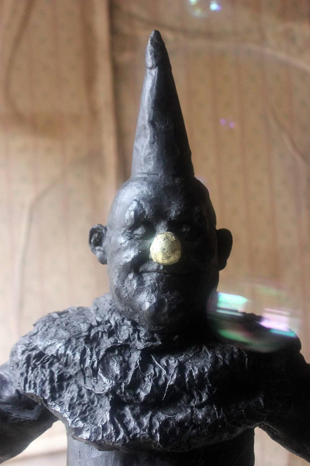 Beth Carter, Clown, Black Resin, Edition 1/15 In Excellent Condition In Bedford, Bedfordshire