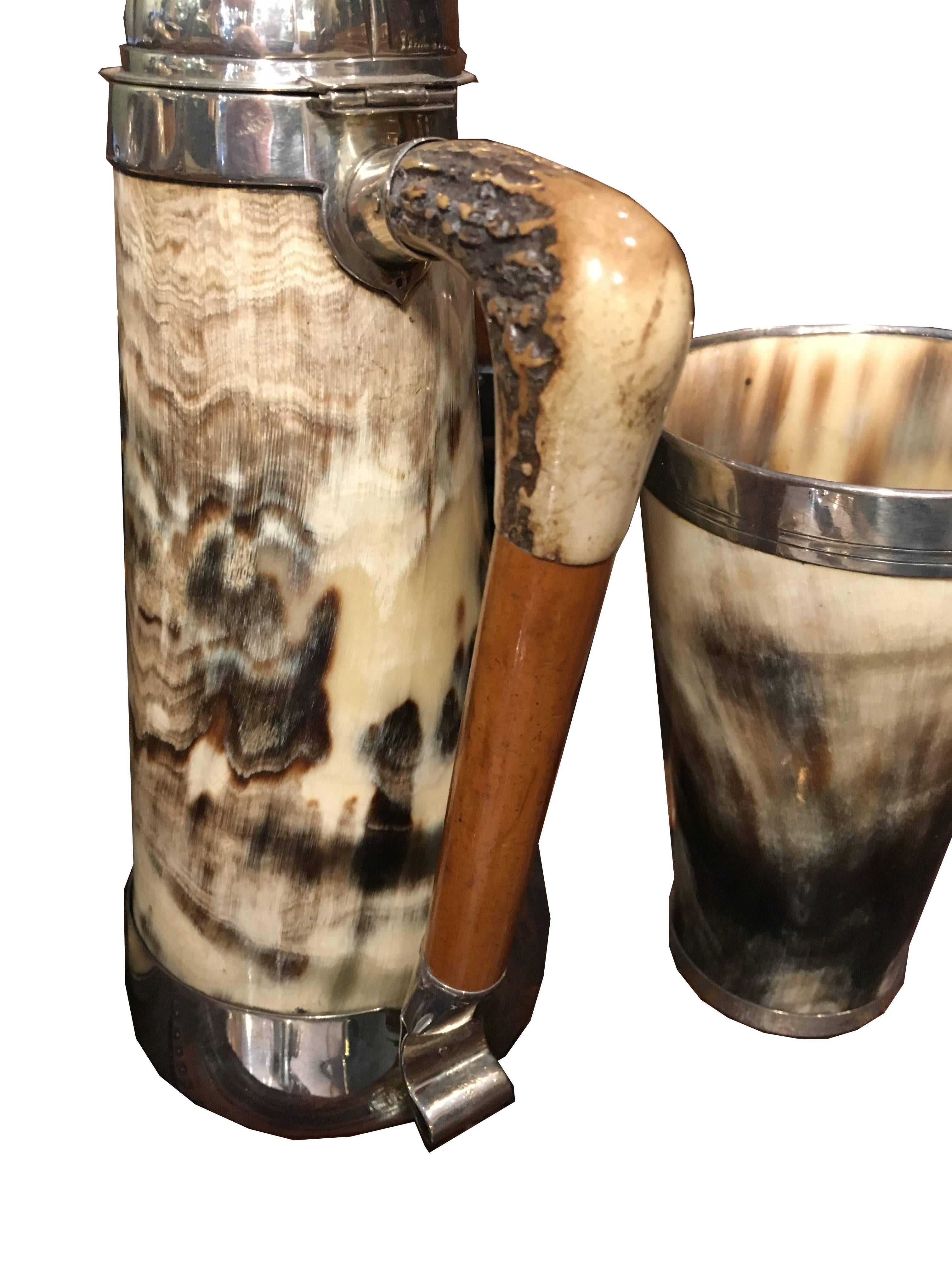 Late Victorian Hunting Racing Themed Tankard Beaker Set In Excellent Condition For Sale In London, GB