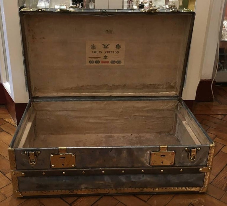 Very Rare Louis Vuitton Malle En Zinc Cabin Trunk, circa 1888 For Sale at 1stdibs