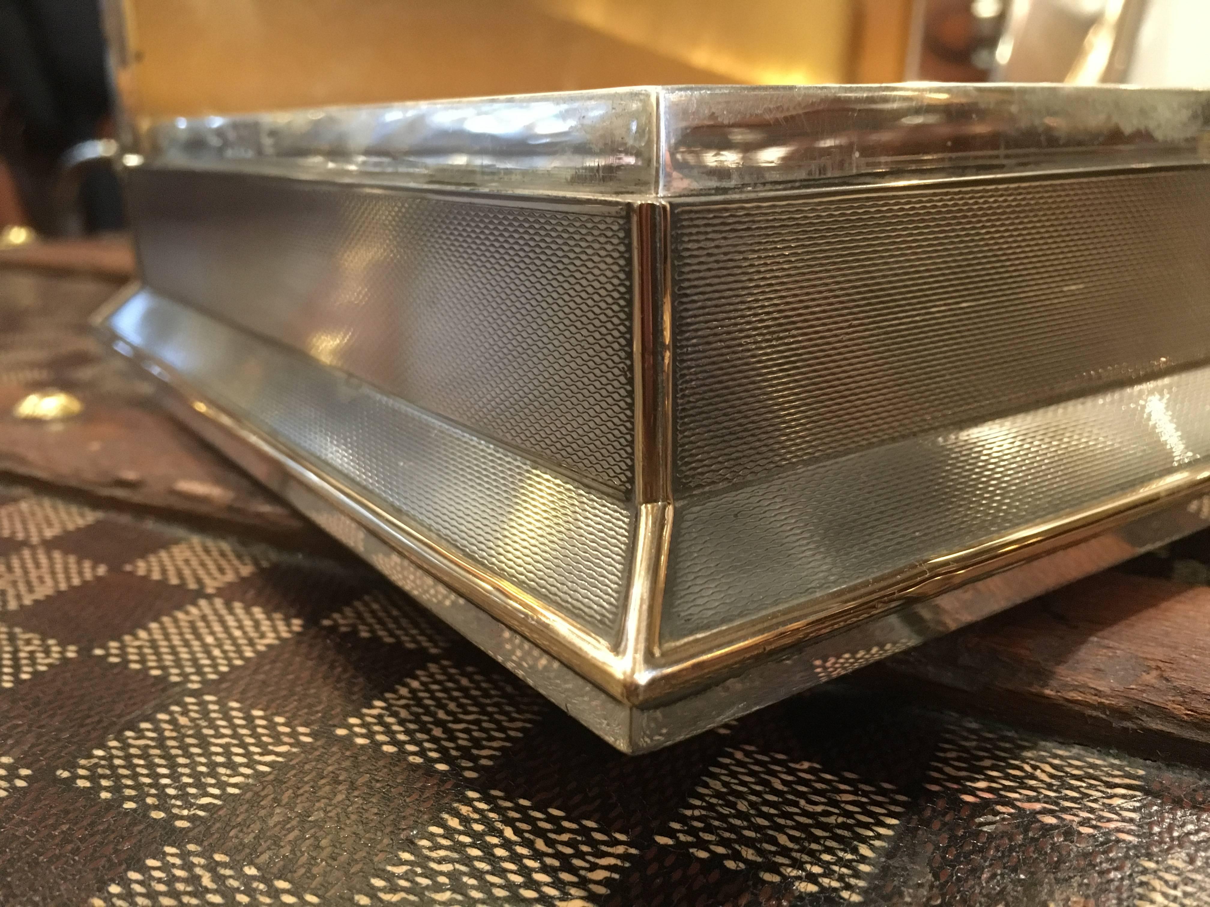 Early 20th Century Asprey Art Deco Engine turned Silver and Gold Cigar Box For Sale