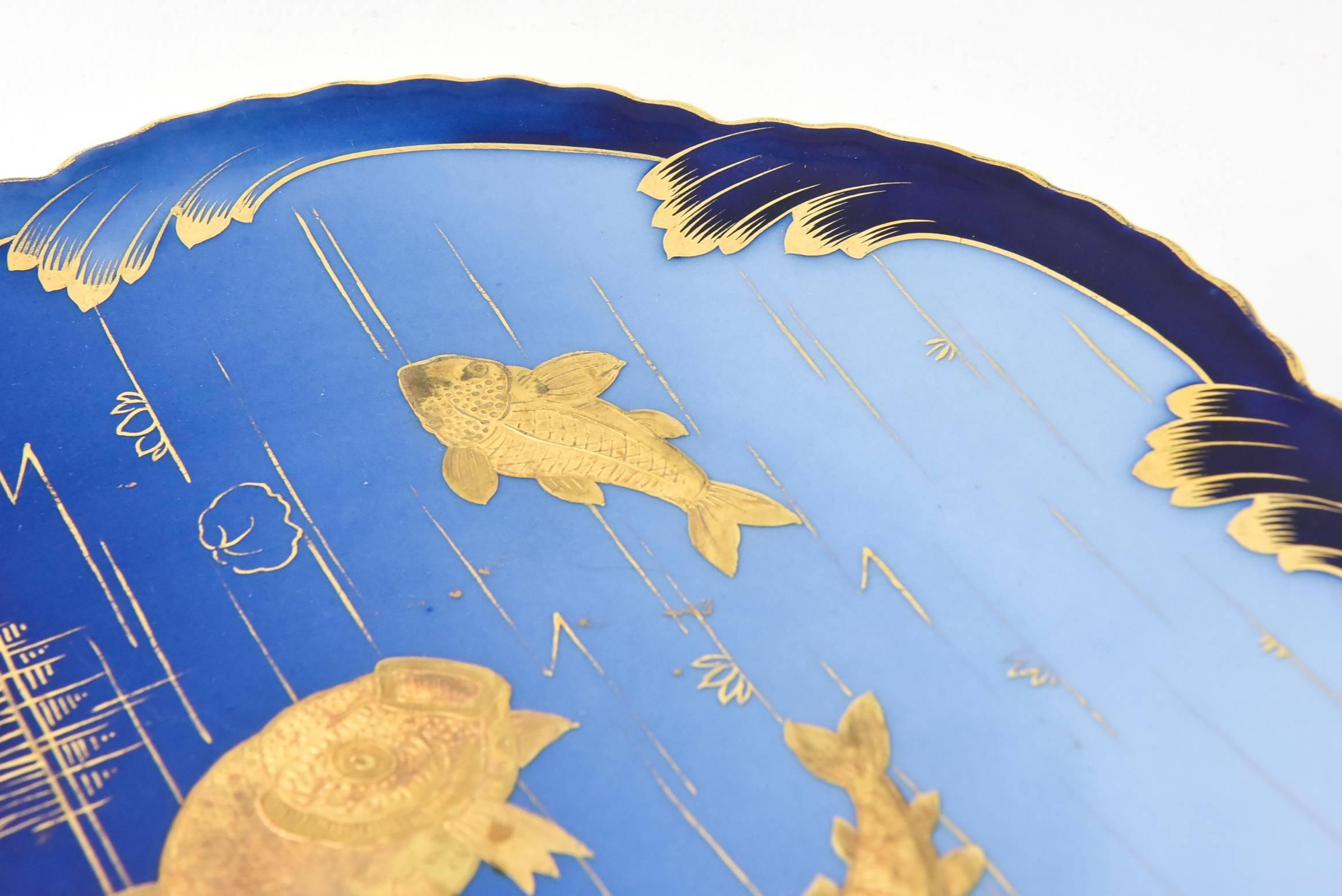 Pair of 19th Century Porcelain Gold and Blue Fish Plates By Pirkenhammer In Good Condition In Miami Beach, FL