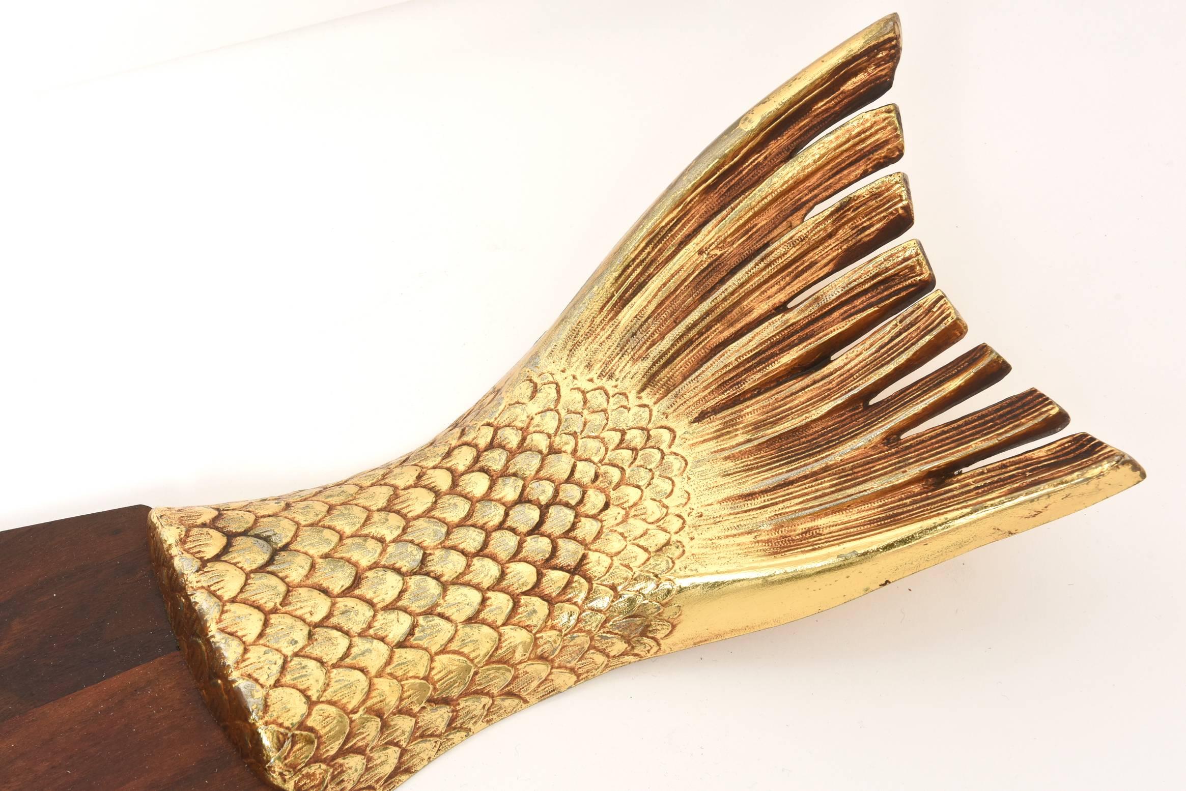 Unknown Mid-20th Century Teak Fish Platter with Gold Tone Fish Serving Fork and Knife