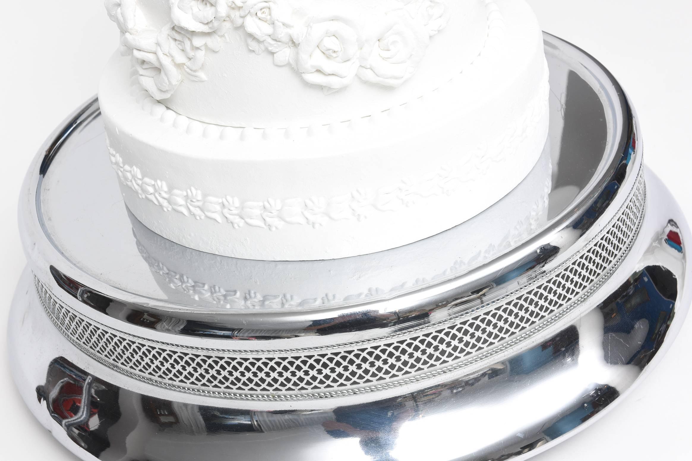 Art Deco Wedding Cake Stand/Plateau/Centerpiece In Good Condition In Miami Beach, FL