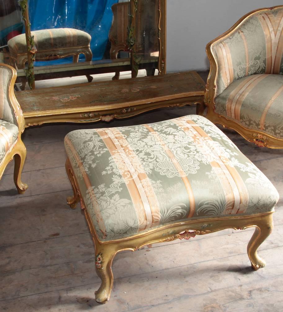 Gold Leaf 1920s Original Venetian Armchair with Foot Rest For Sale
