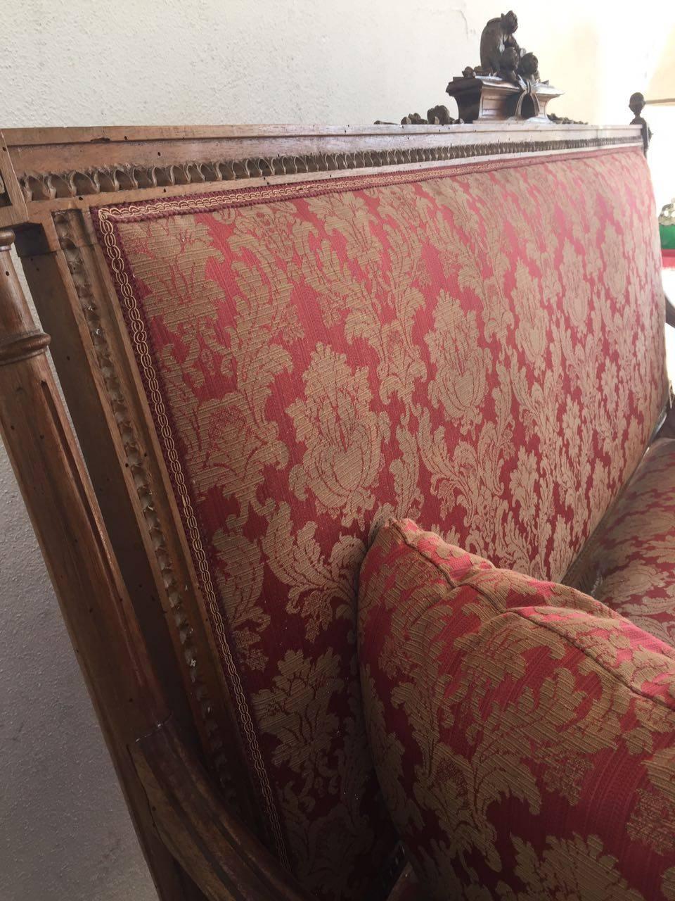 Nutwood Early 20th Century Italian Settee Couch For Sale