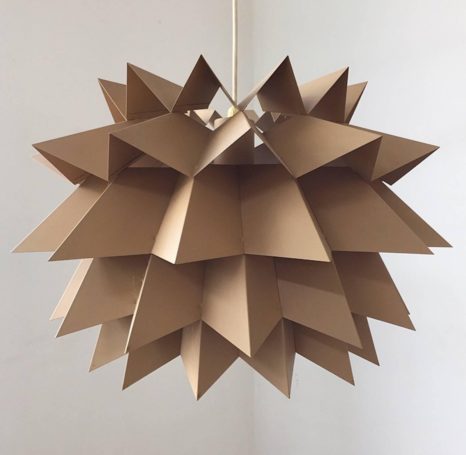 The star light (sometimes referred to as the Sydney light) was designed by Anton Fogh Holm & Alfred J Andersen for Nordisk Solar Compagni in the late 1960s.

This amazing and absolute mint condition design piece will be an eye-catcher in any home
