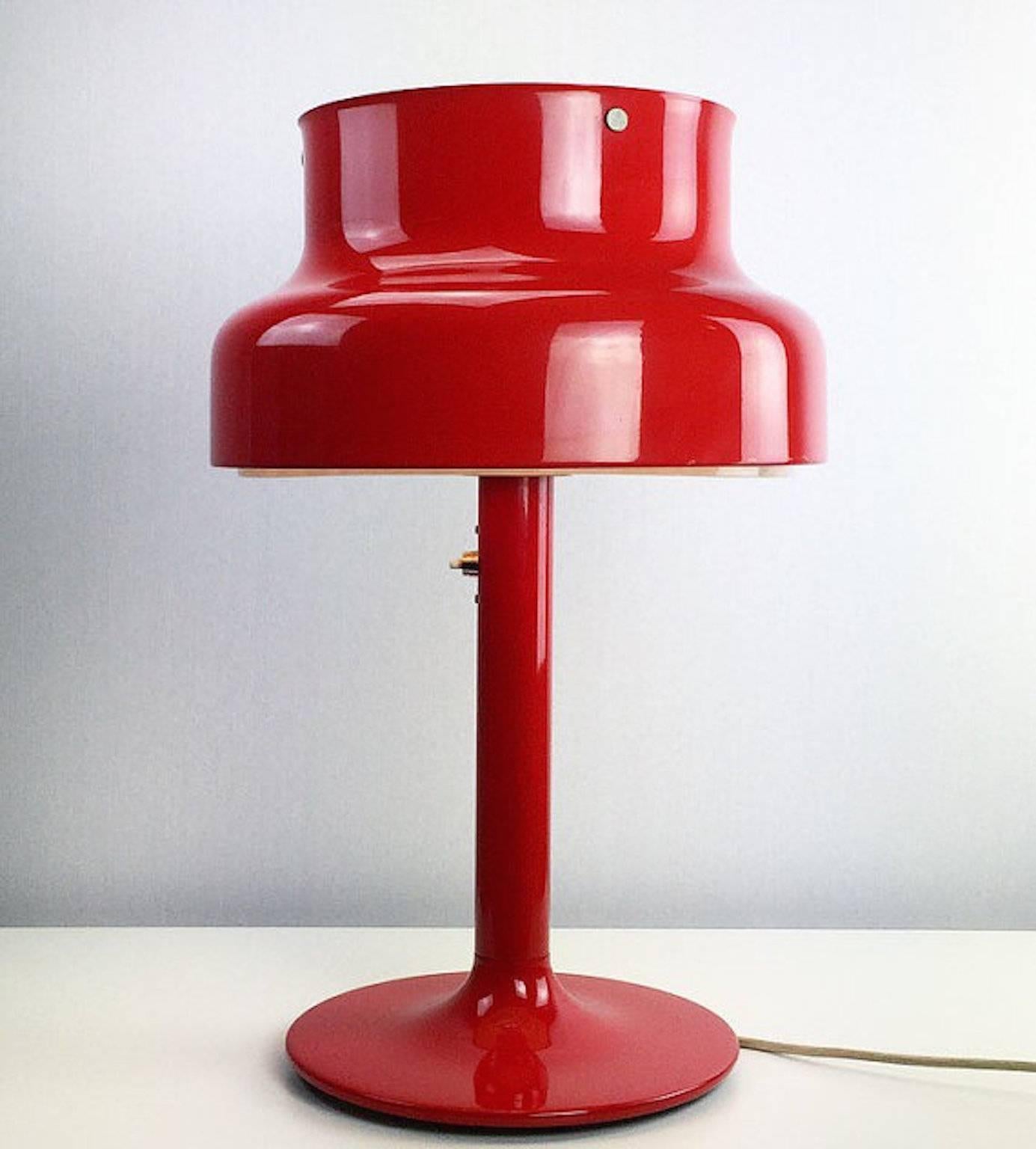 Beautiful Classic table lamp by Anders Pehrson for Atelje Lyktan AB, Sweden. Original model from the 1970s-1980s.

Bumling is considered one of most iconic light designs dating back to the Scandinavian Mid-Century period.

This particular model