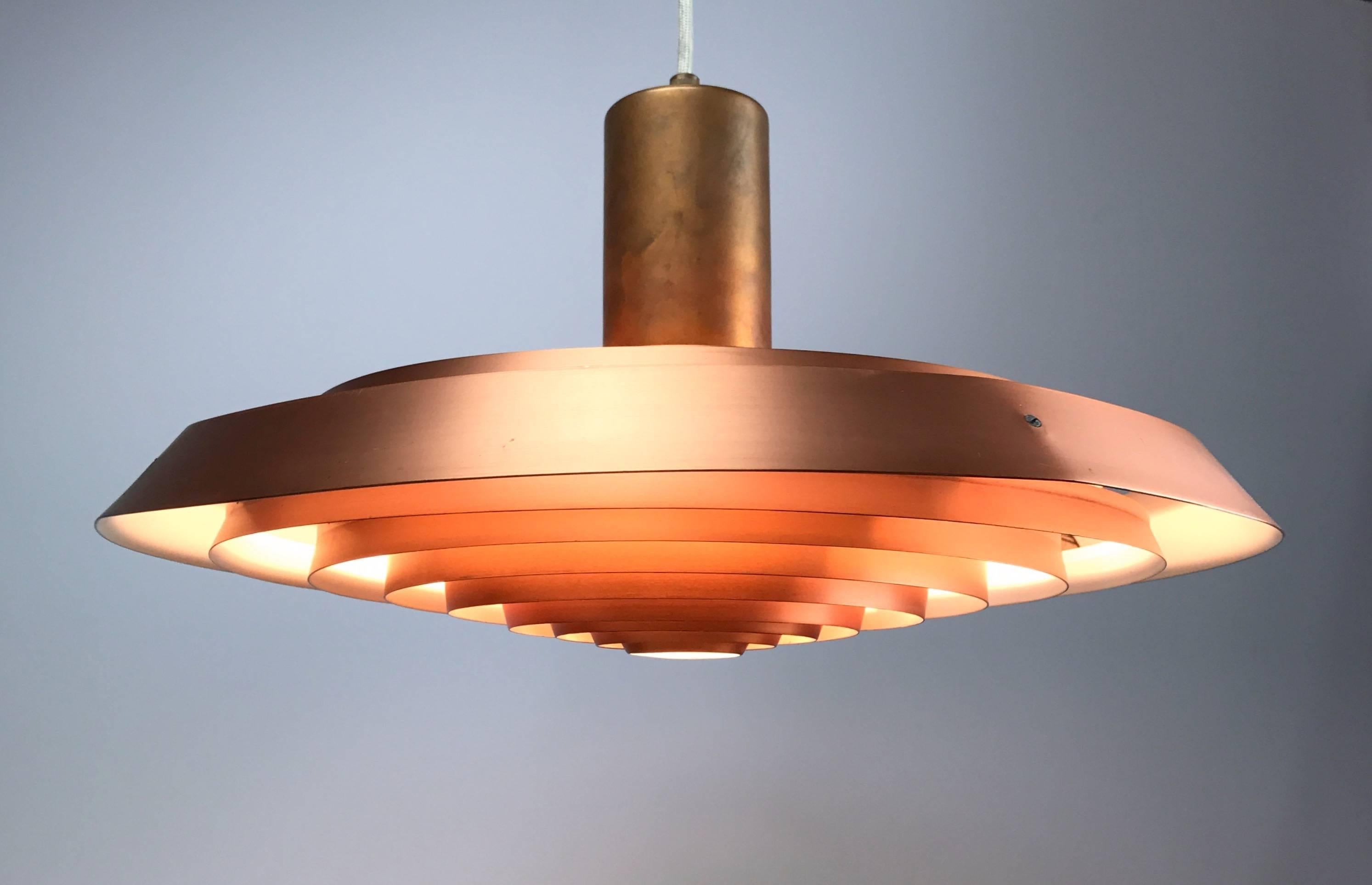 Poul Henningsen Copper Plate Pendant by Louis Poulsen In Excellent Condition In Haderslev, DK