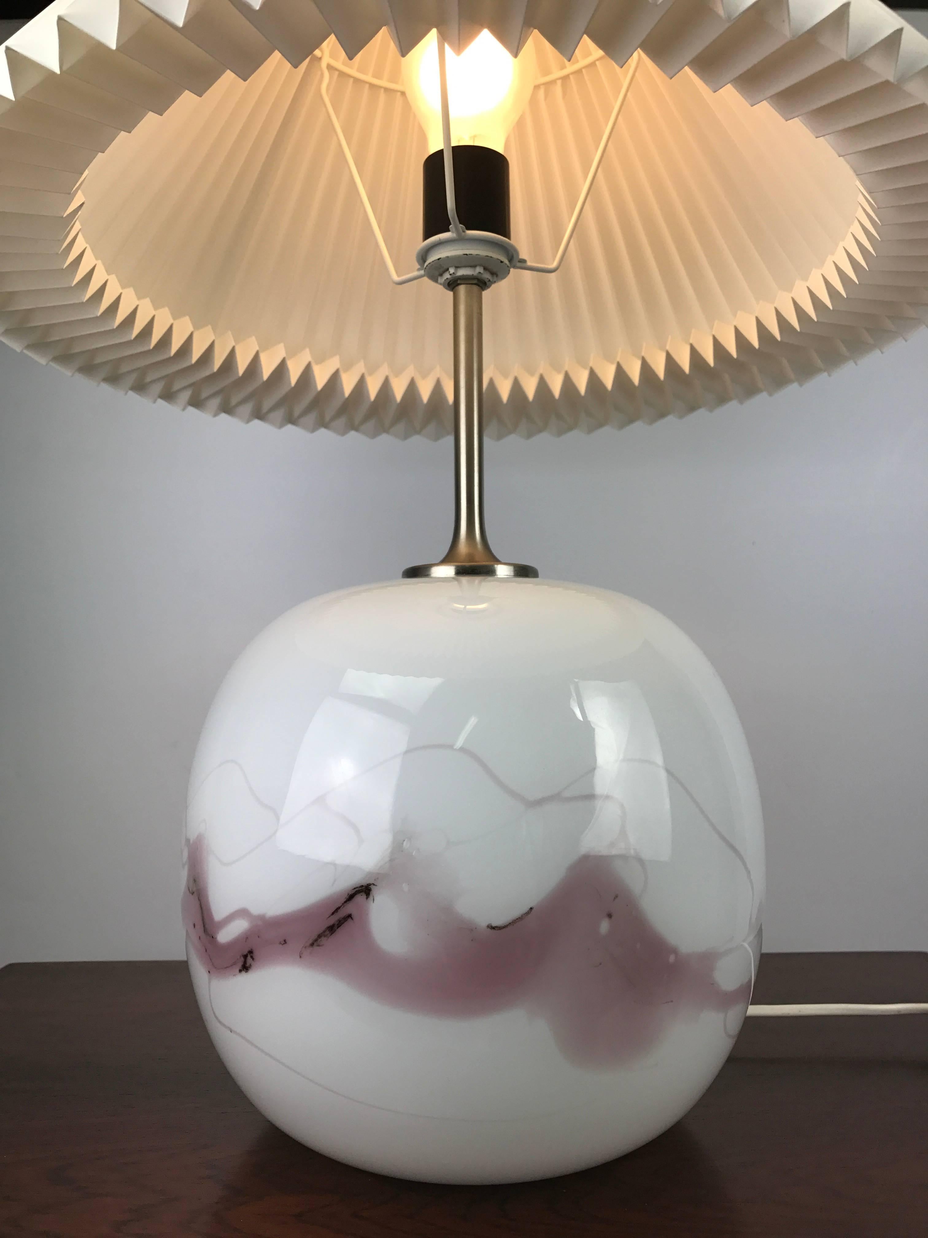 Verre Lampe de bureau en verre de Michael Bang pour Holmegaard en vente