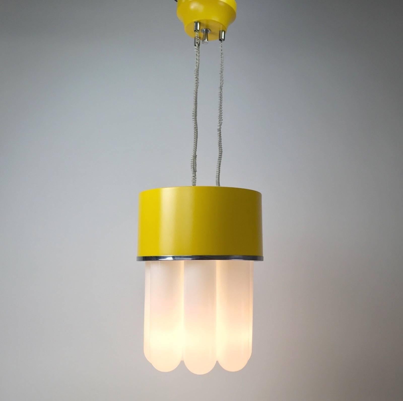 Mid-Century Modern Unique Italian Design Chandelier from the Late 1960