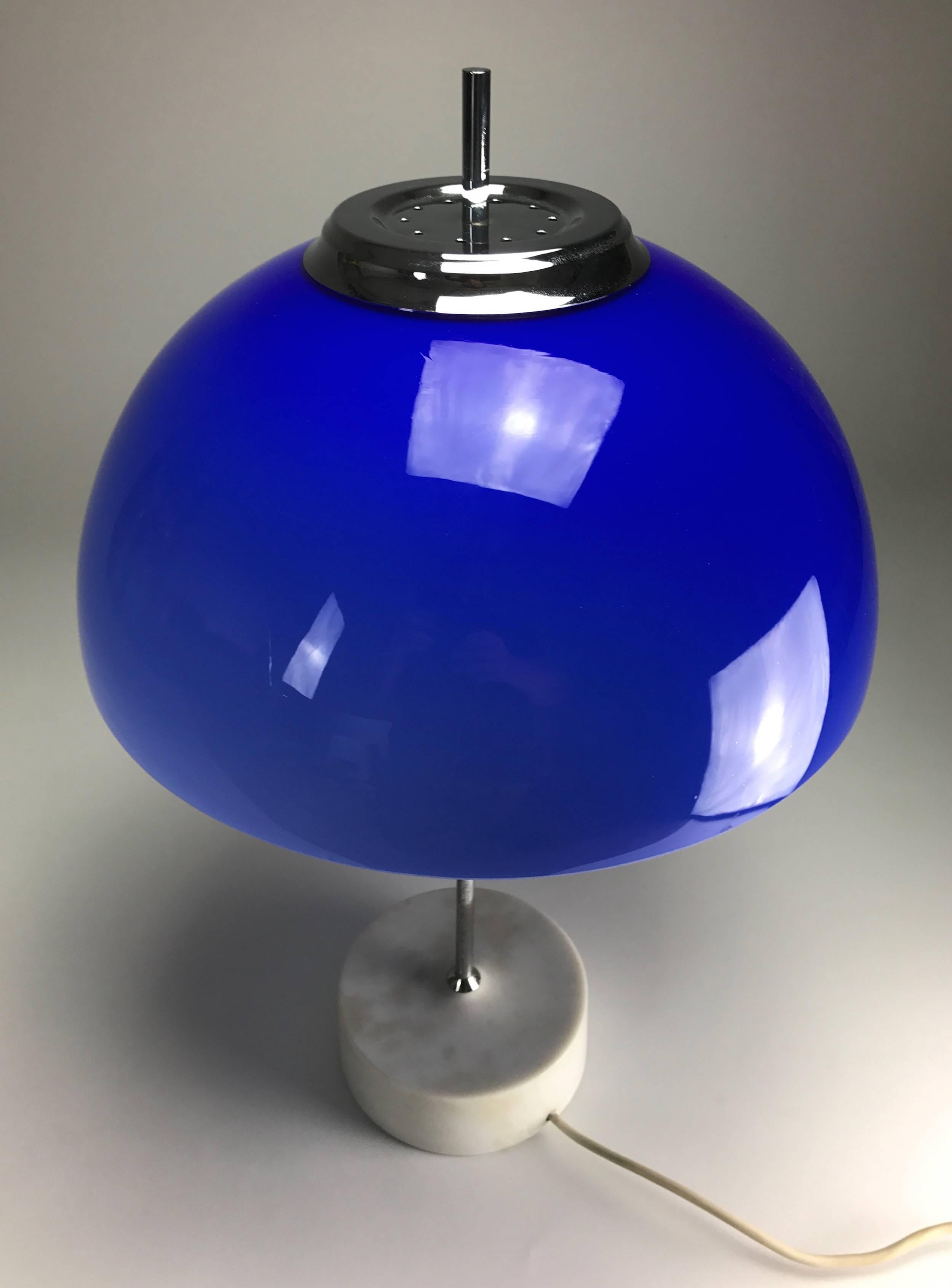 Mid-20th Century 1950s Italian Marble and Glass Table Lamp