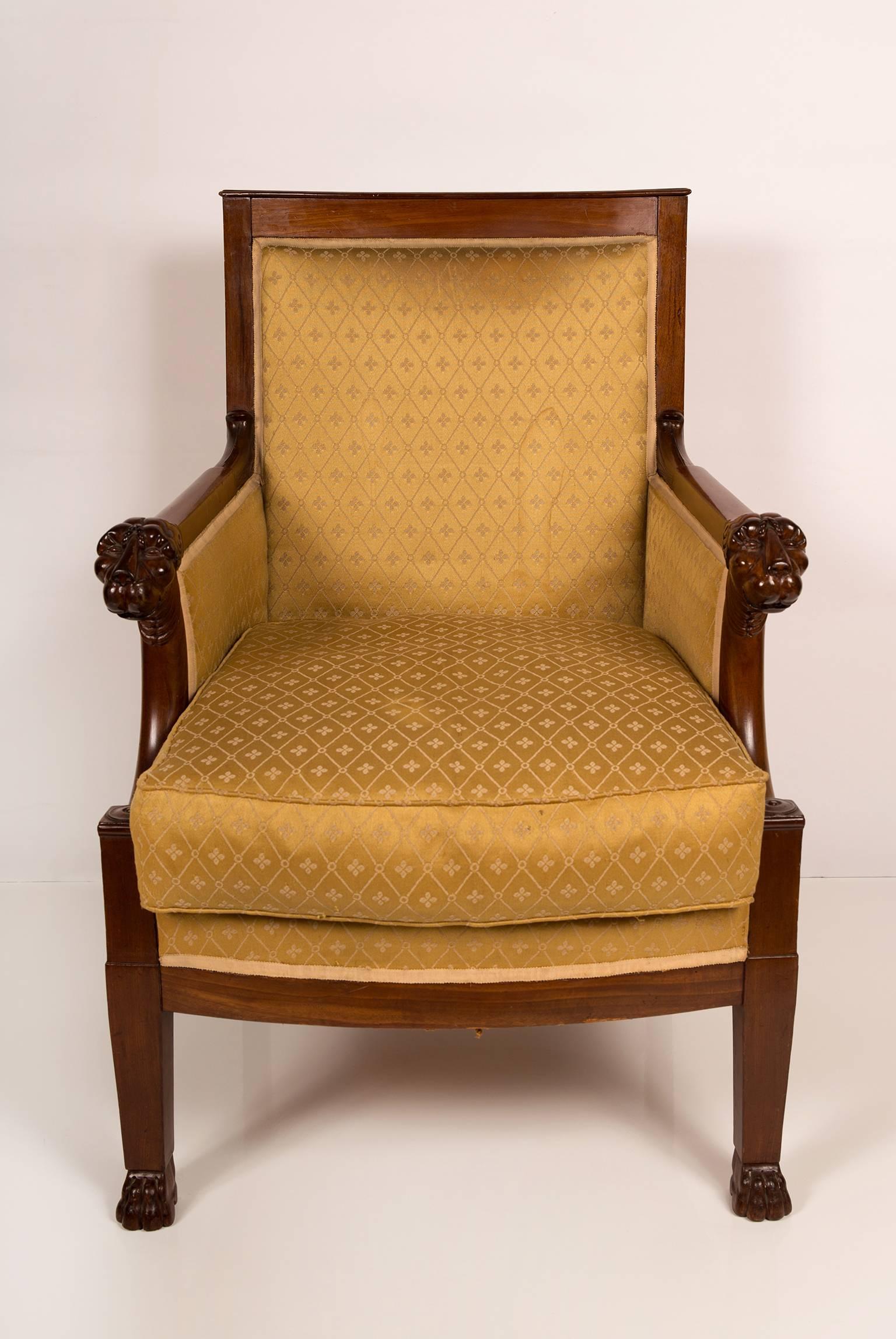 Carved French Mahogany Bergere, Époque Consulat, Early Empire Period, circa 1799-1804 For Sale