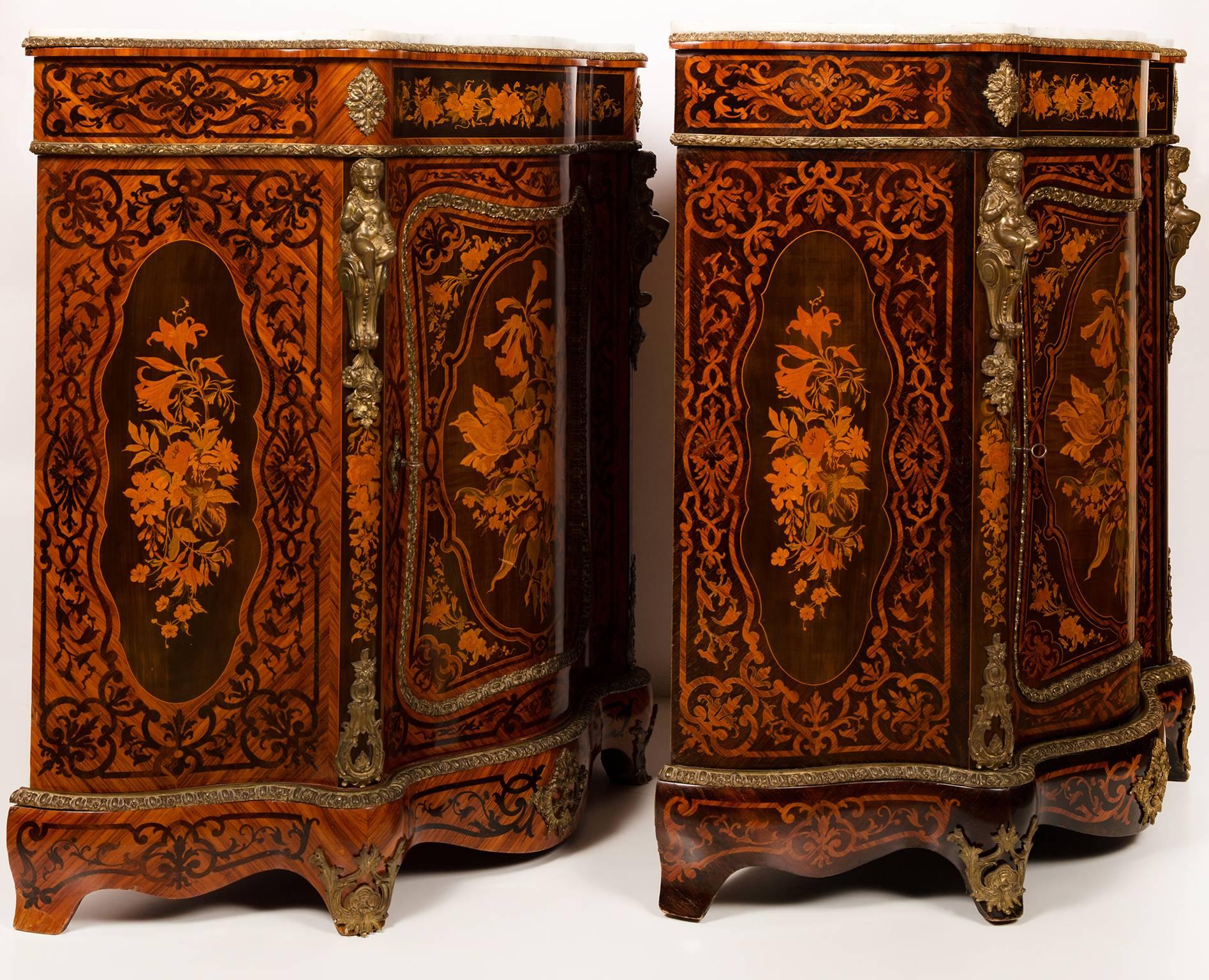 Late 19th Century Pair of French Serpentine Flower Marquetry Inlaid Meubles D´Appui, circa 1880 For Sale