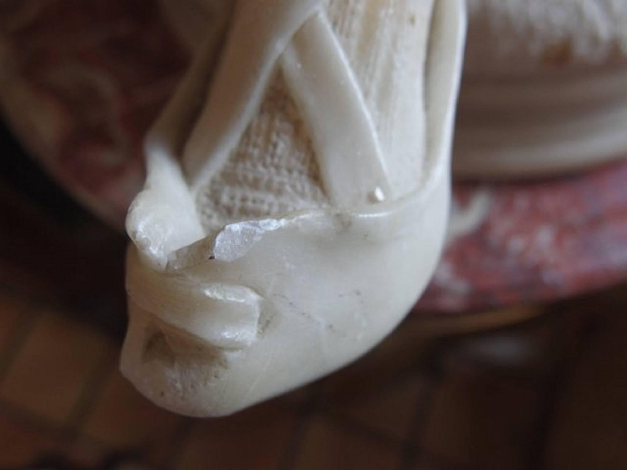 Alabaster Sculpture of Young Girl Seated Holding a Tambourine, Italy, circa 1860 For Sale 2